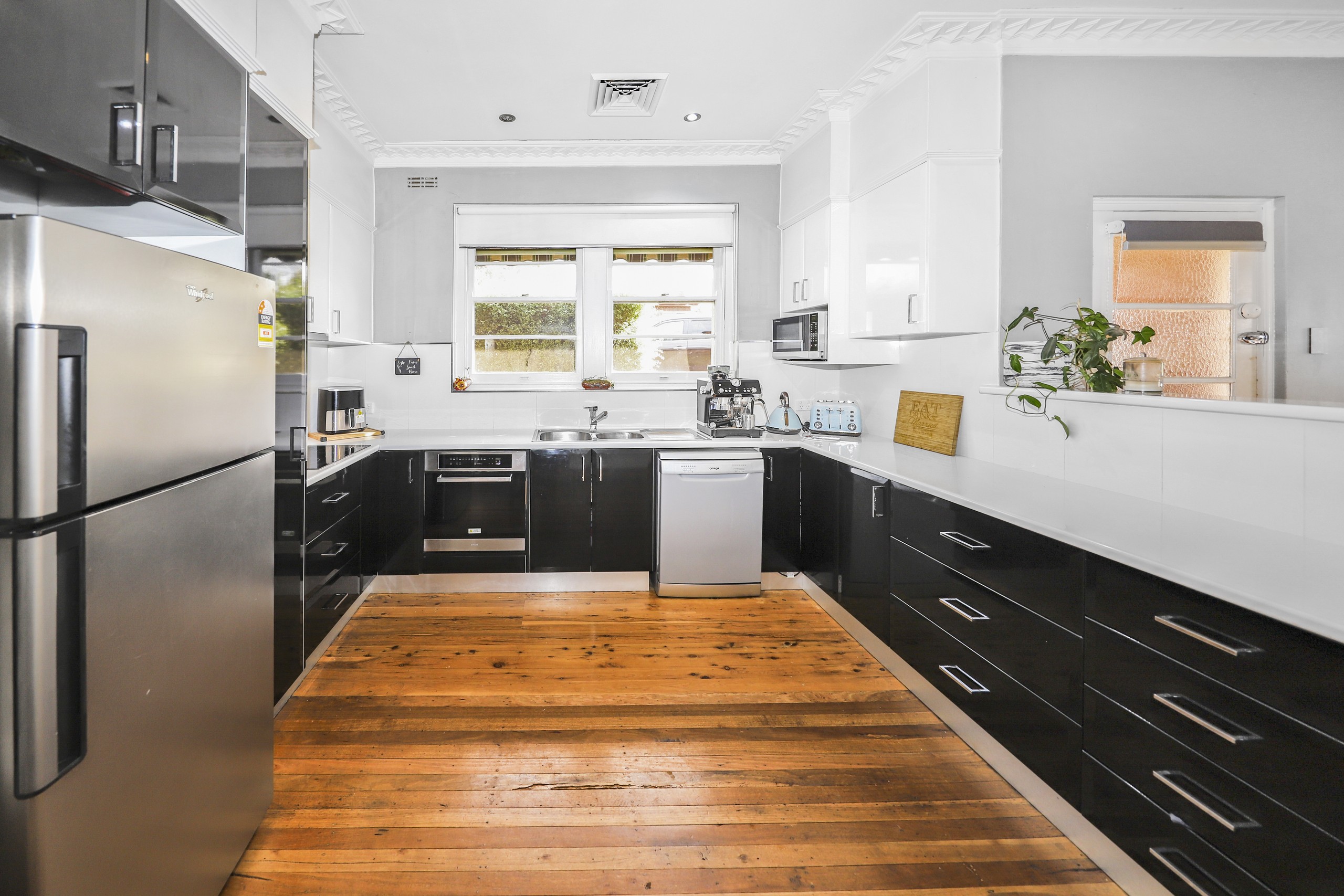 4 Robertson Street, Tumut, NSW 2720