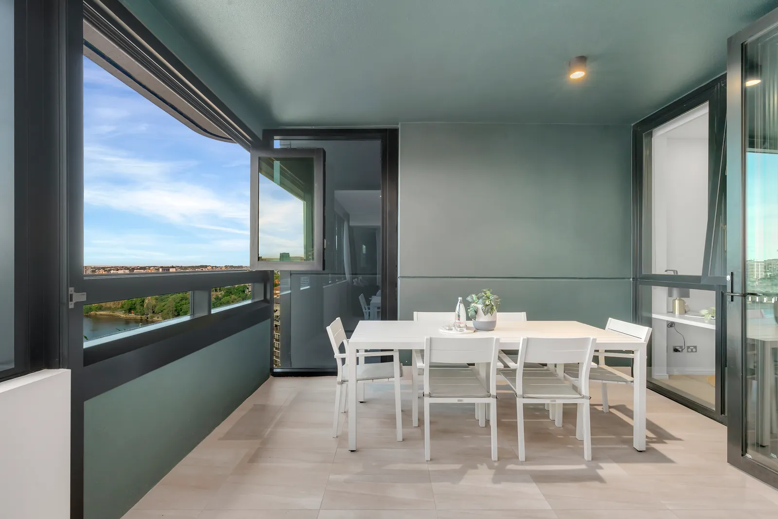1203/9 Christie Street, South Brisbane