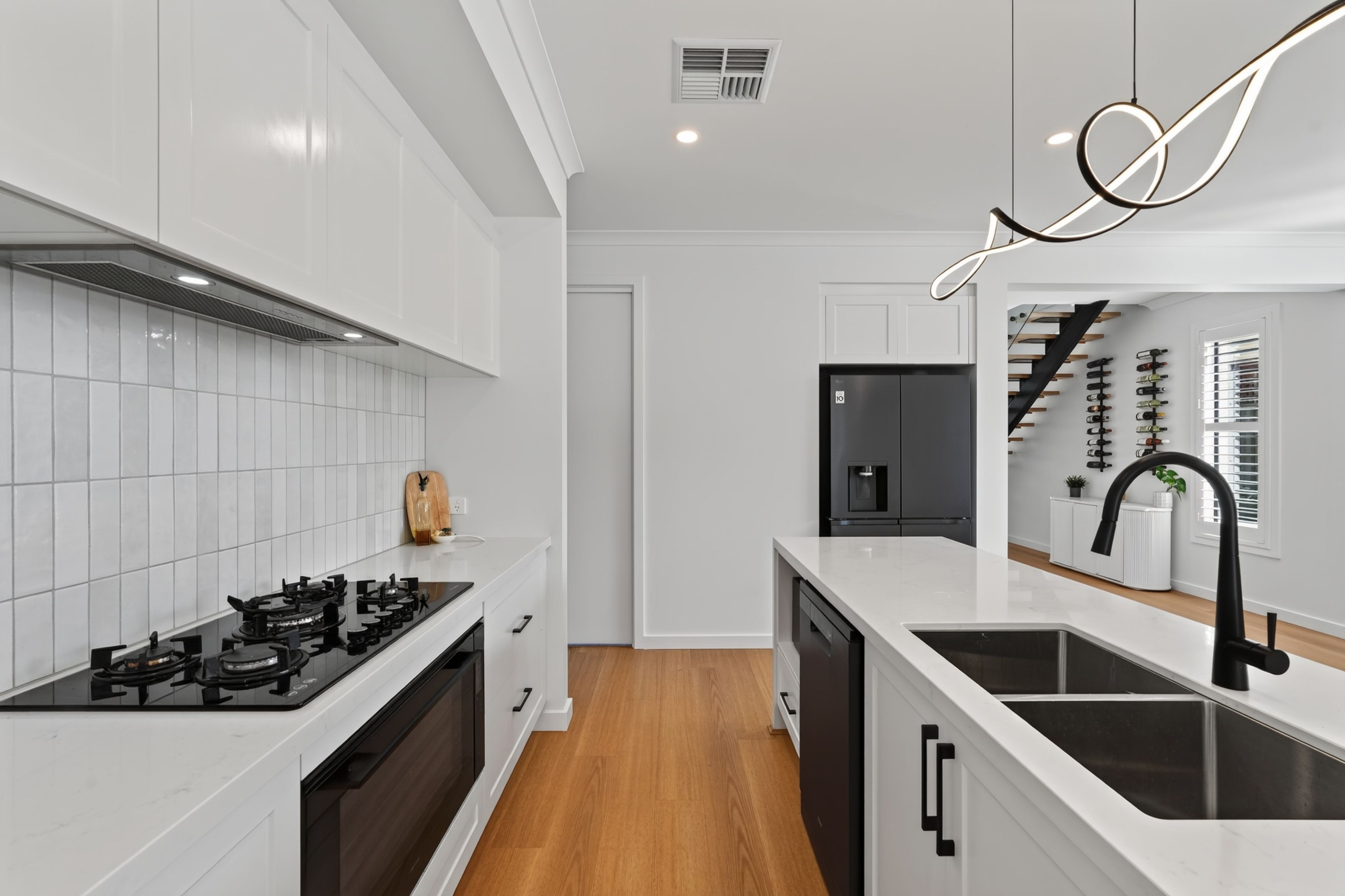 8 Lisa Place — photo 15 of 30