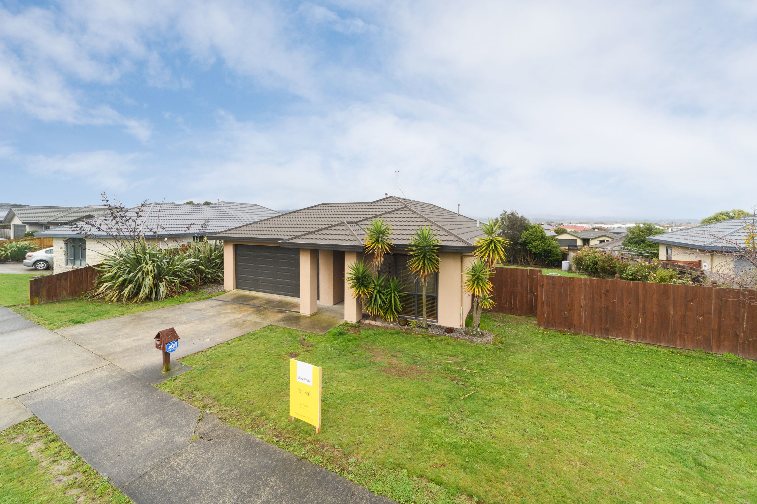 Hotel Coachman In Palmerston North For Sale Colliers International