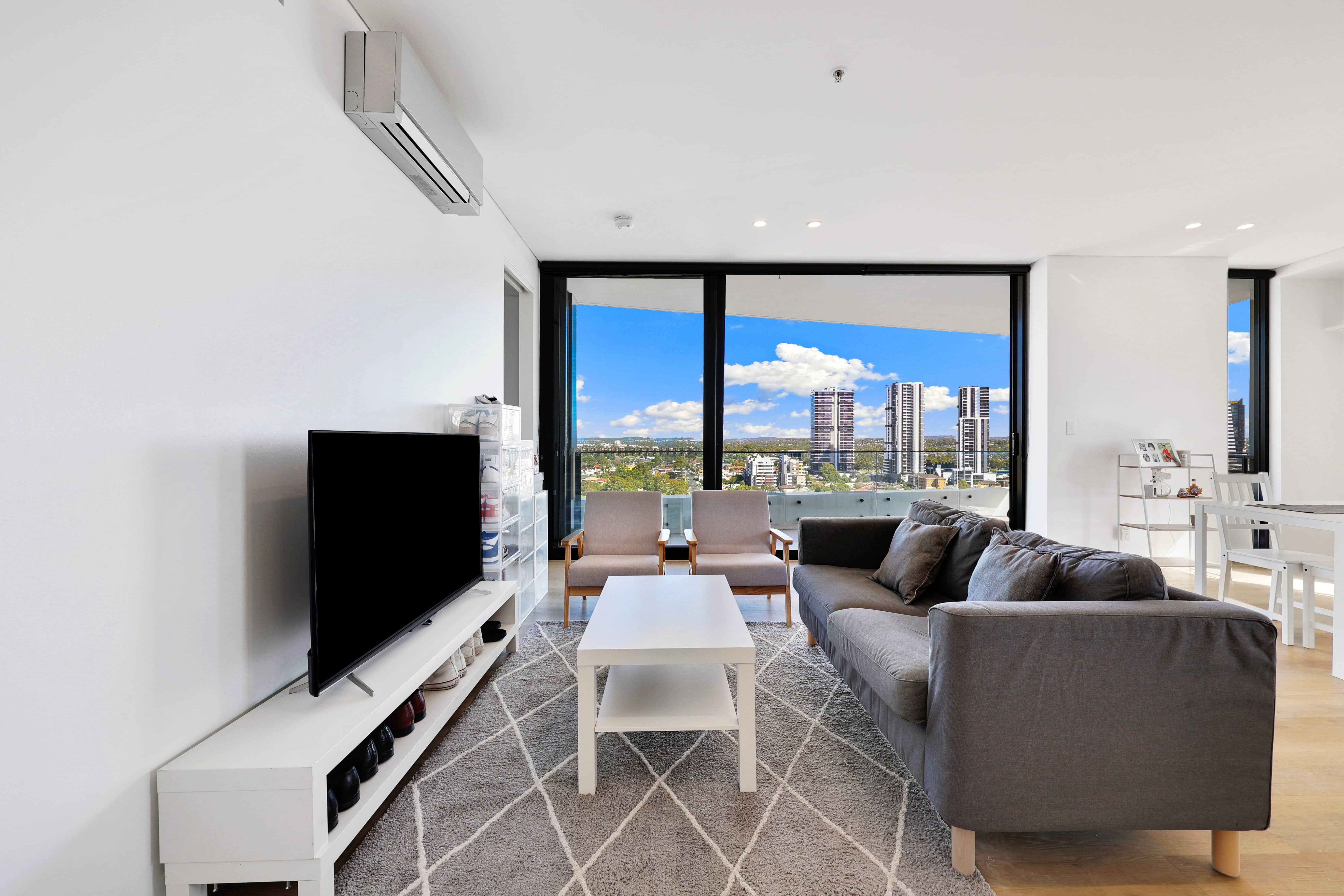 1807/6a Atkinson Street, Liverpool, NSW 2170