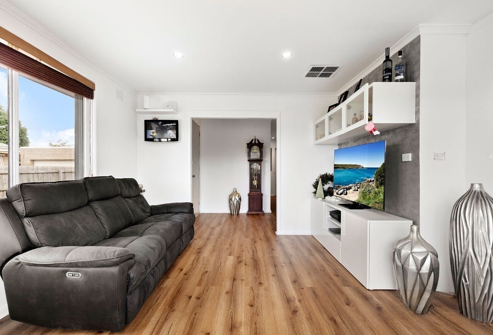 16 Lascelles Drive, Lalor, VIC 3075
