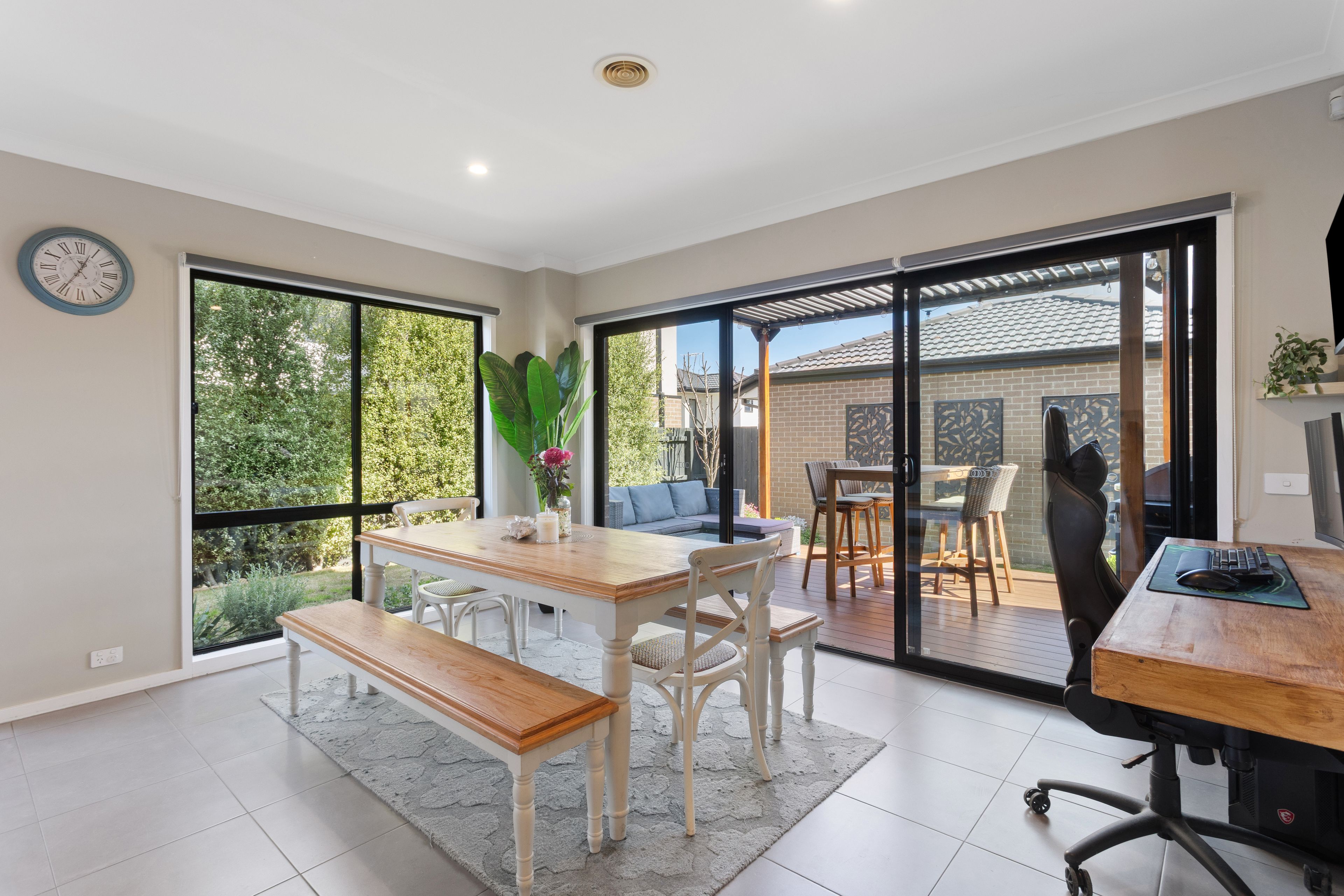 4 Hotelier Court — photo 4 of 15