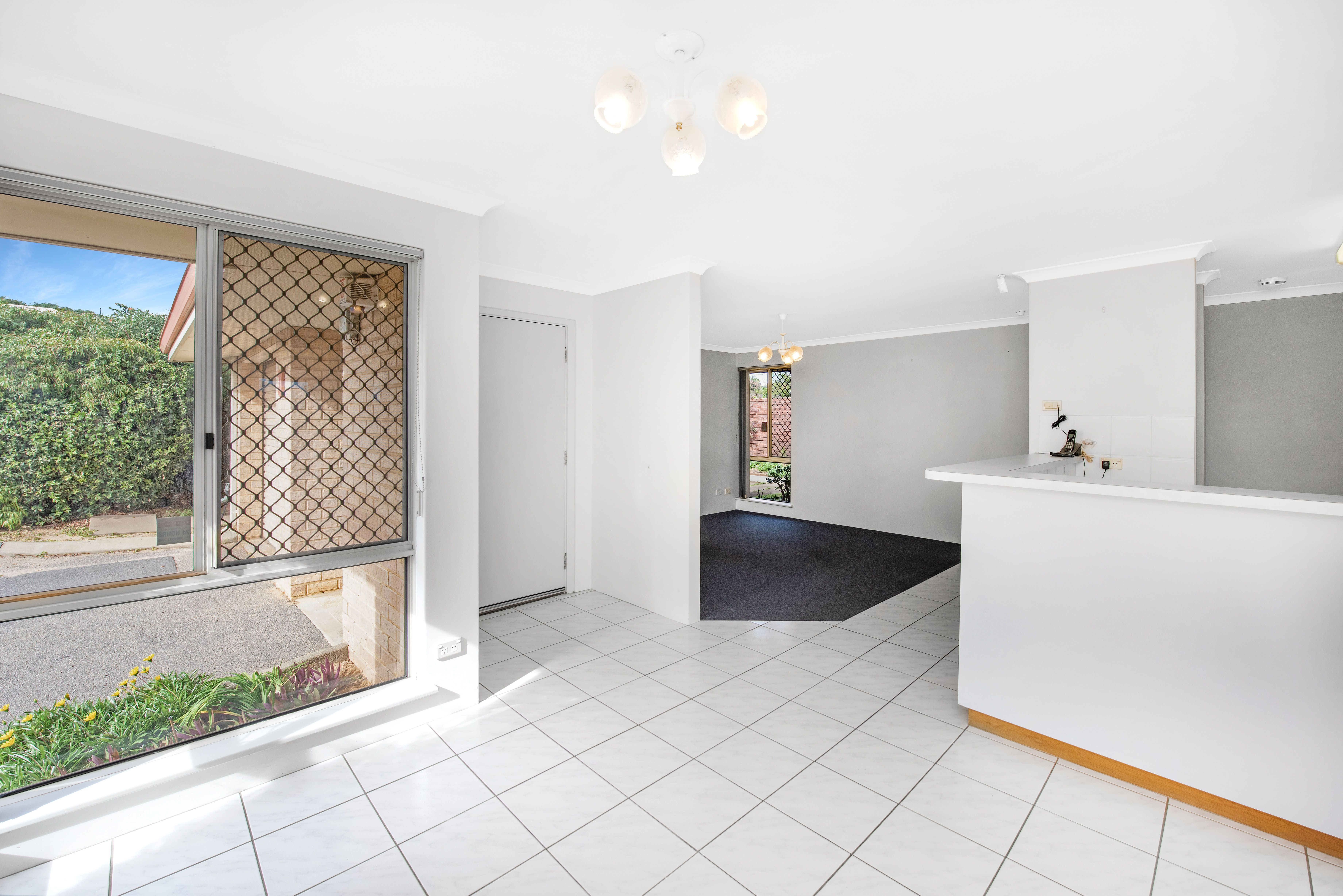 1/206 Durlacher Street, Geraldton, WA 6530