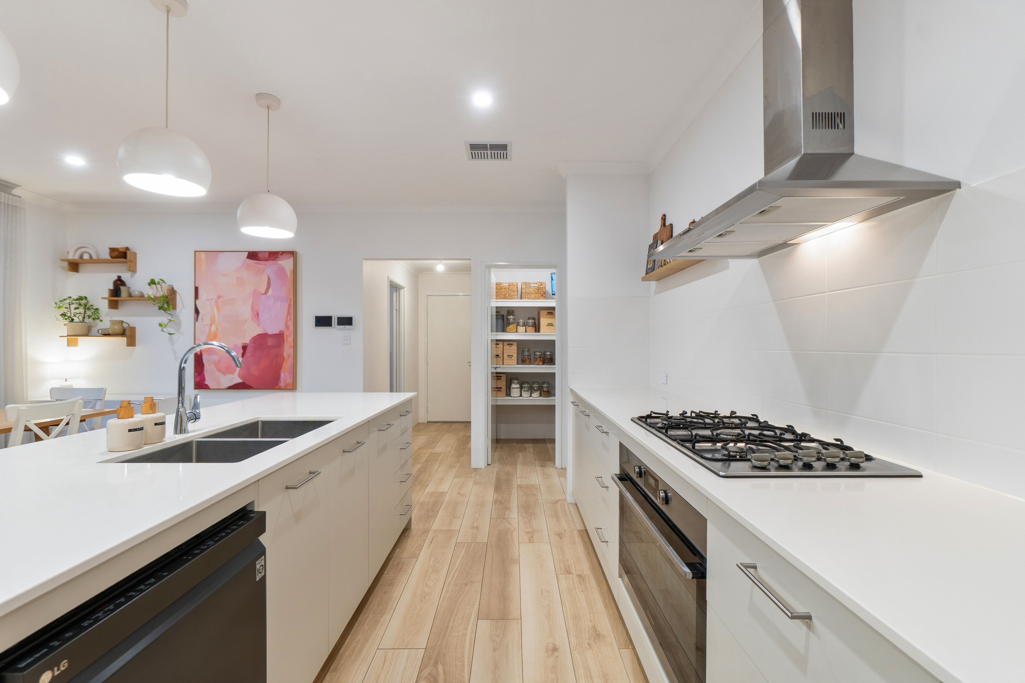 8 Propeller Avenue — photo 15 of 30