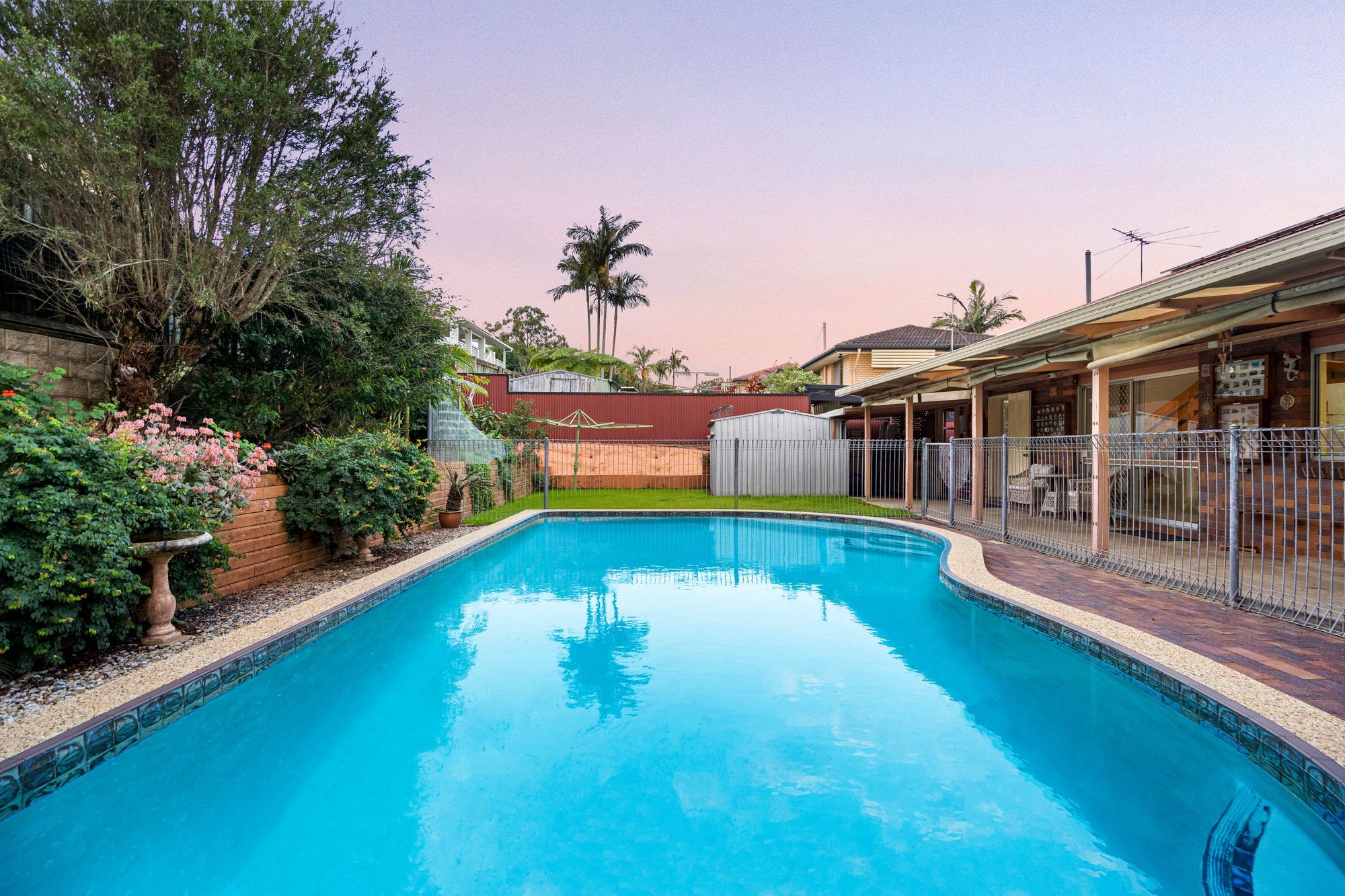 8 Orlando Crescent, Springwood, QLD 4127