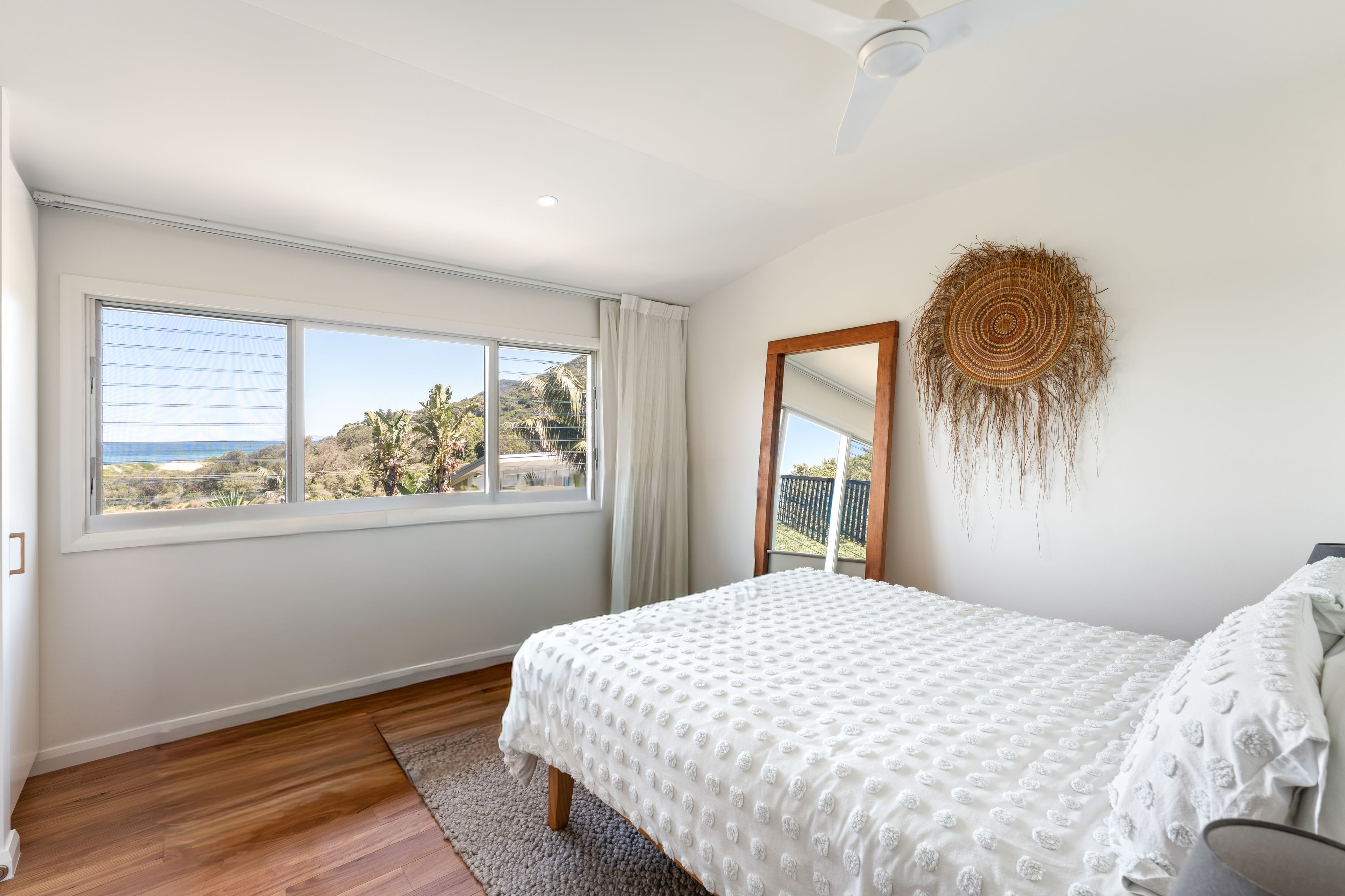 18 Seaview Crescent — photo 14 of 20