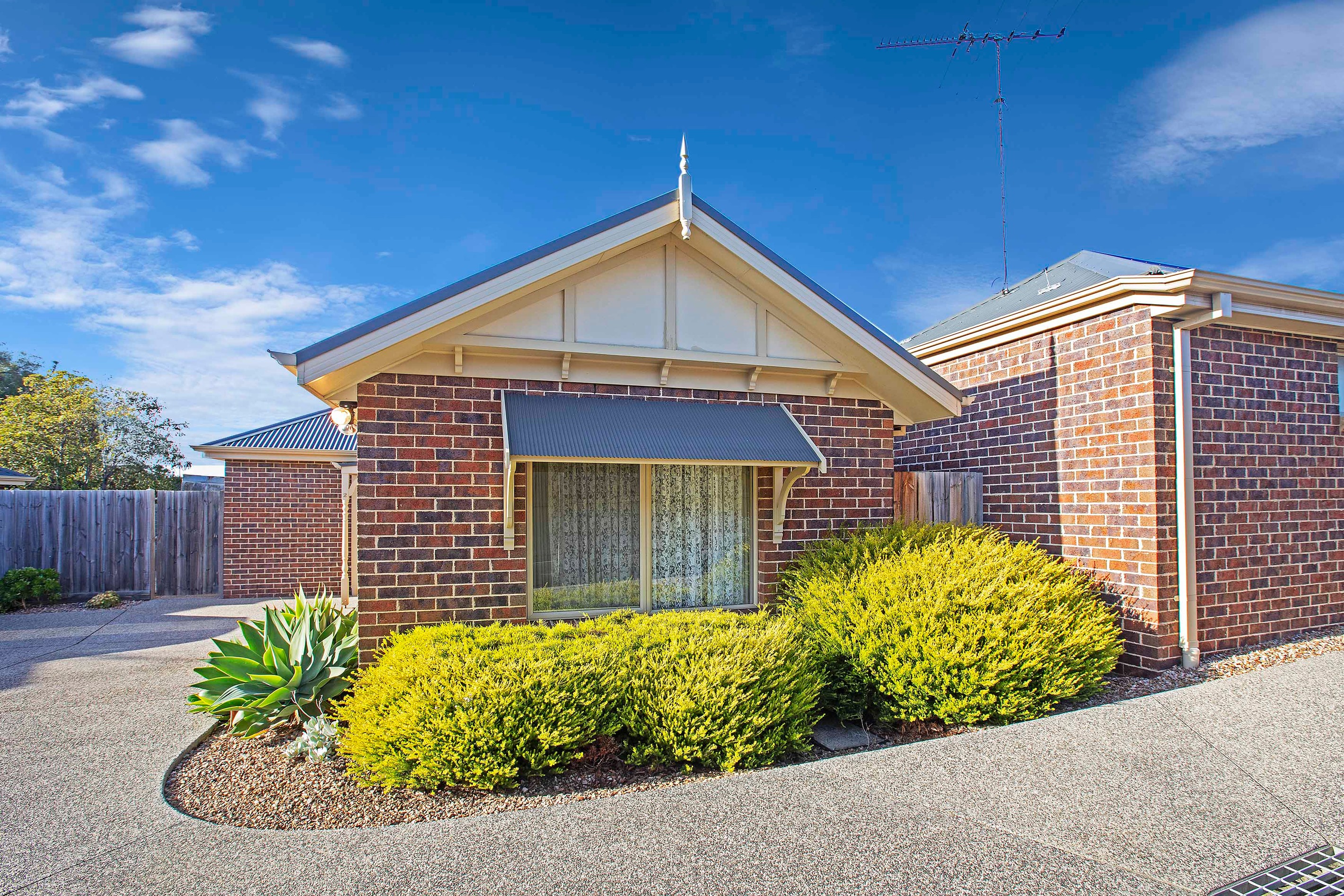 2/14 Regent Street, Belmont, VIC 3216