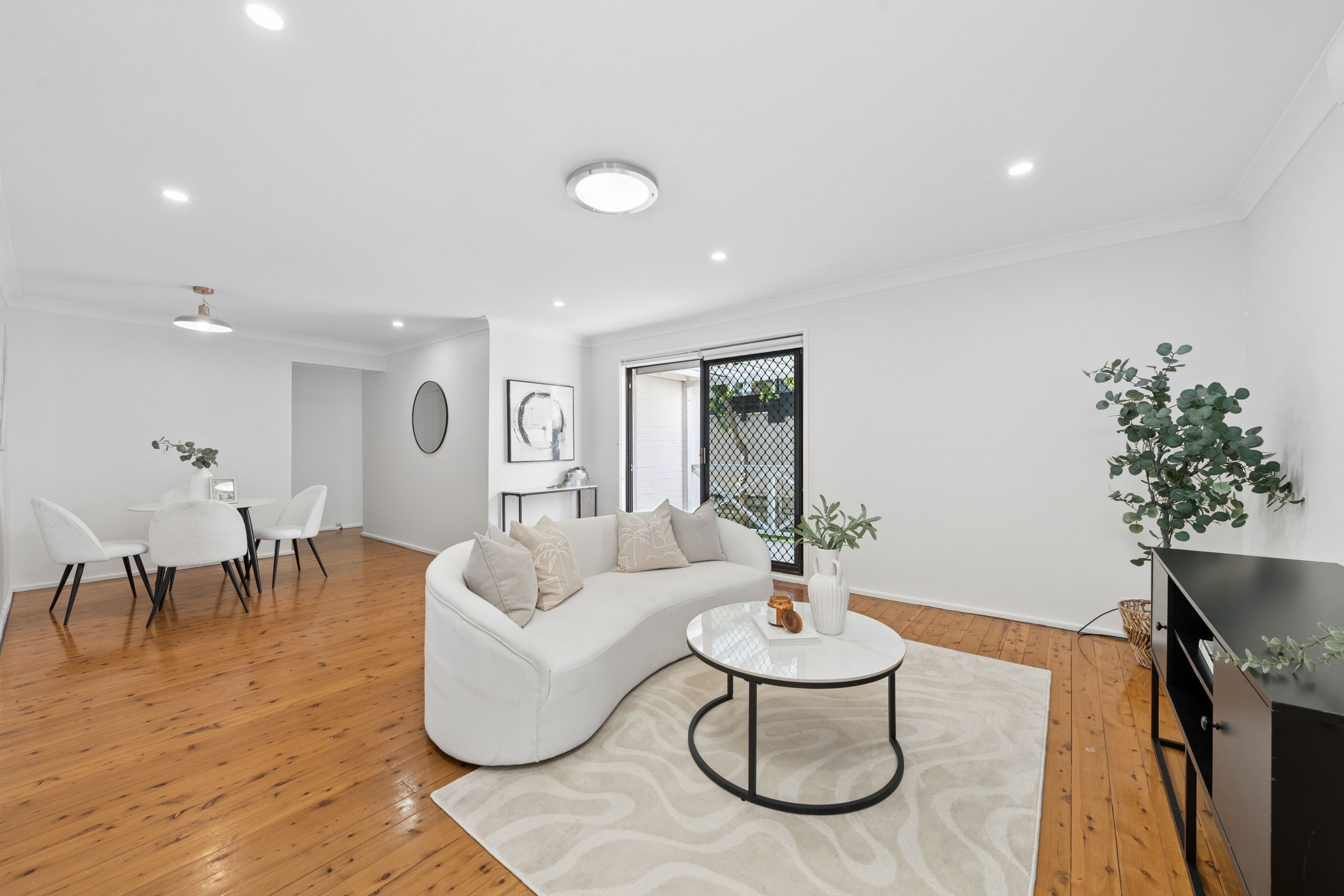 4/42 Millett Street — photo 3 of 17