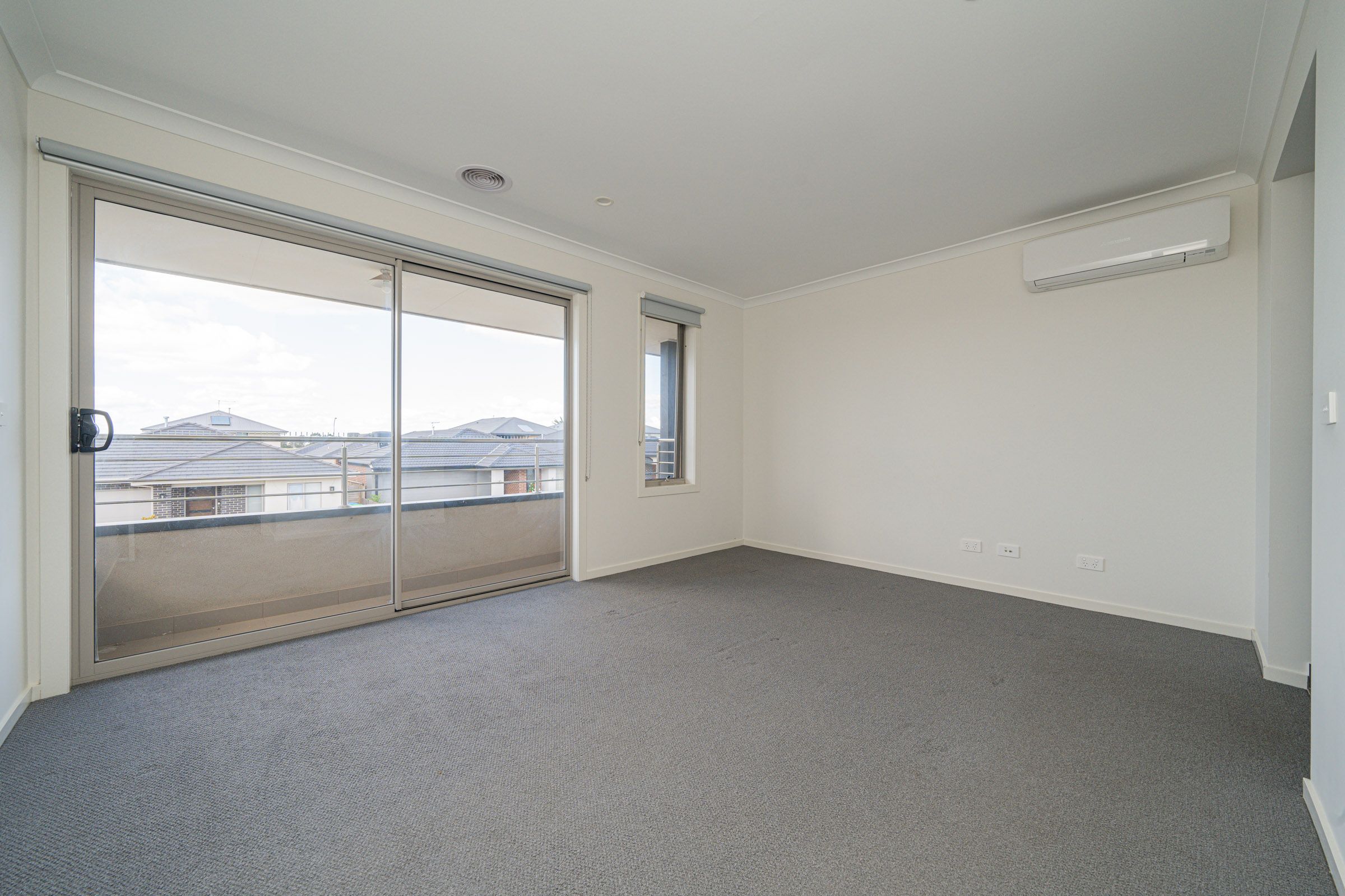 15 Favero Street — photo 5 of 11
