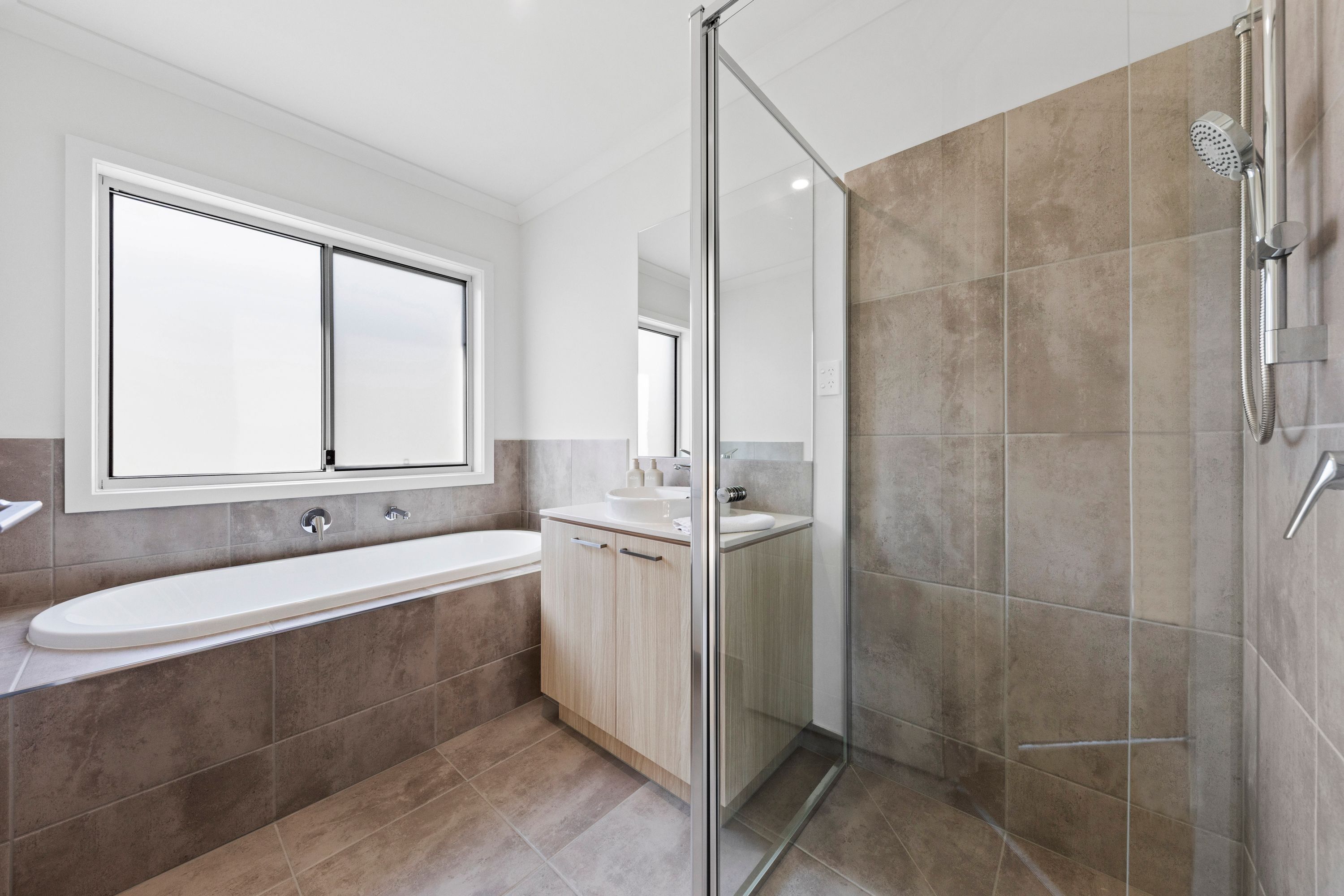 6 Atherton Avenue — photo 14 of 28