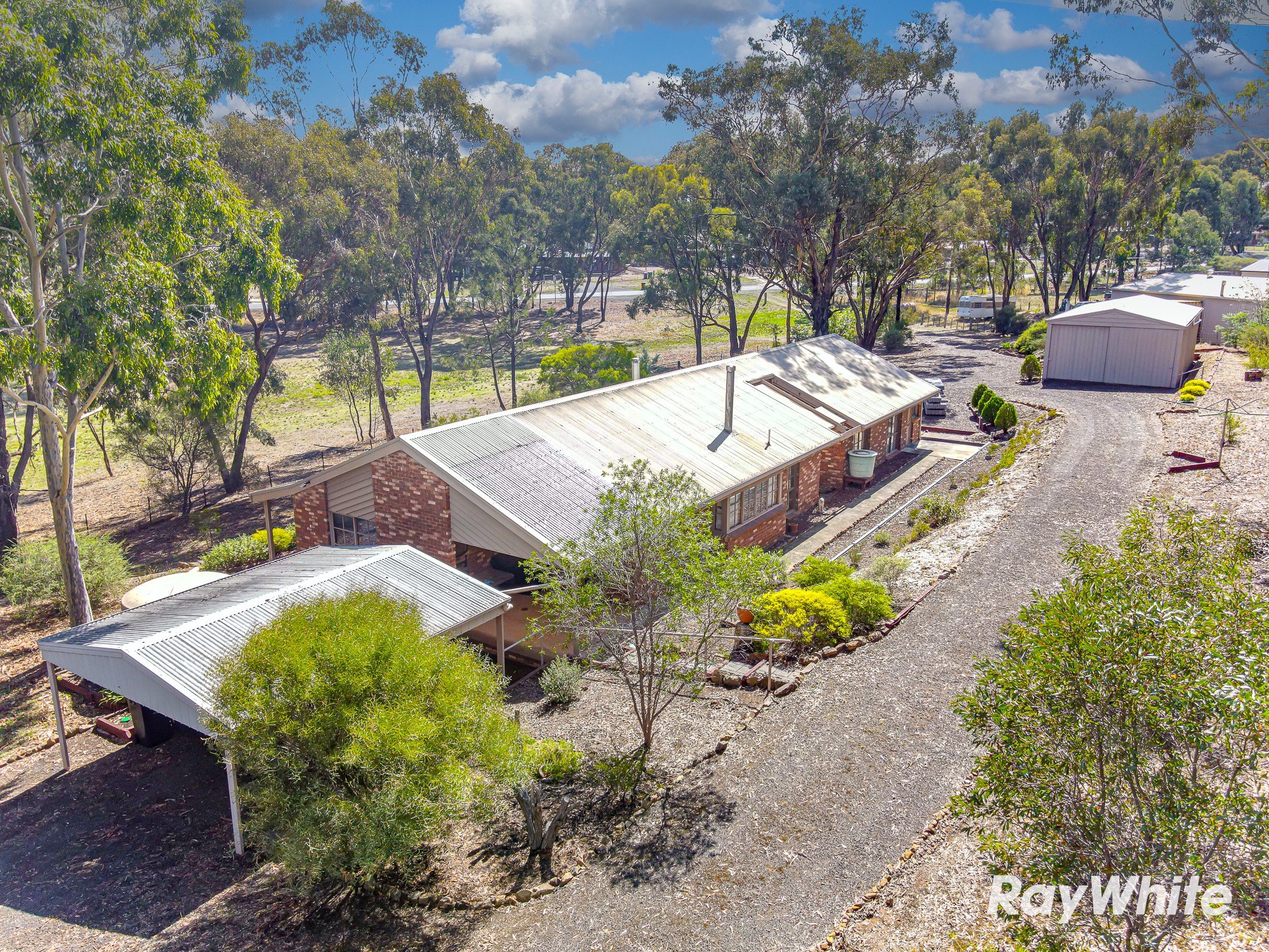 42 Burns Street, Axedale, VIC 3551