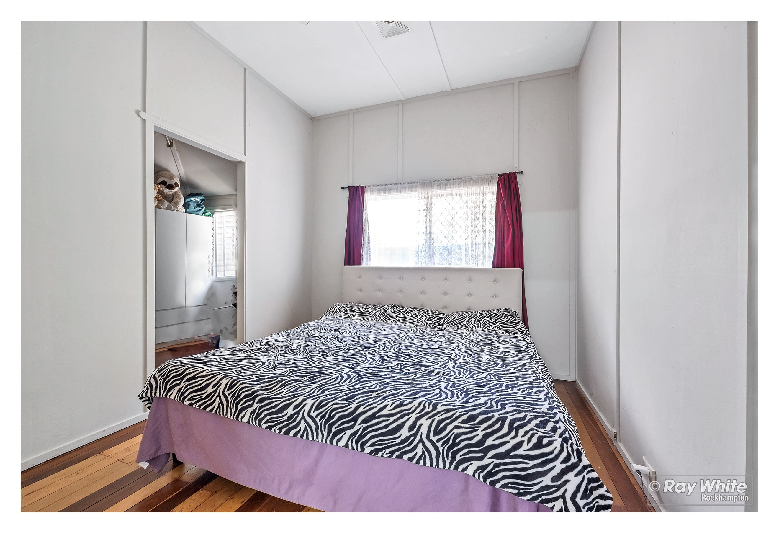 76 Simpson Street — photo 8 of 20