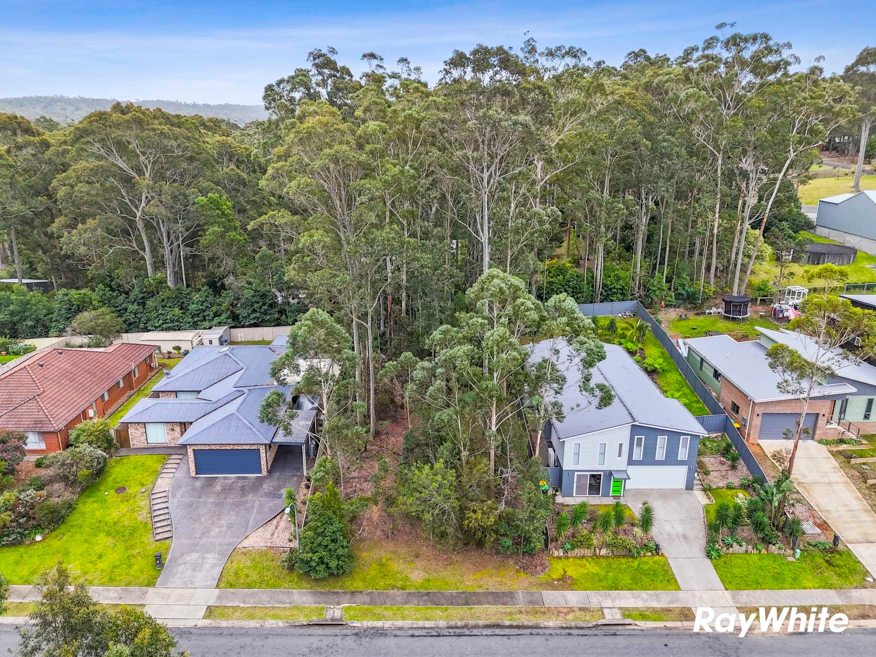 39 Litchfield Crescent, Long Beach, NSW 2536