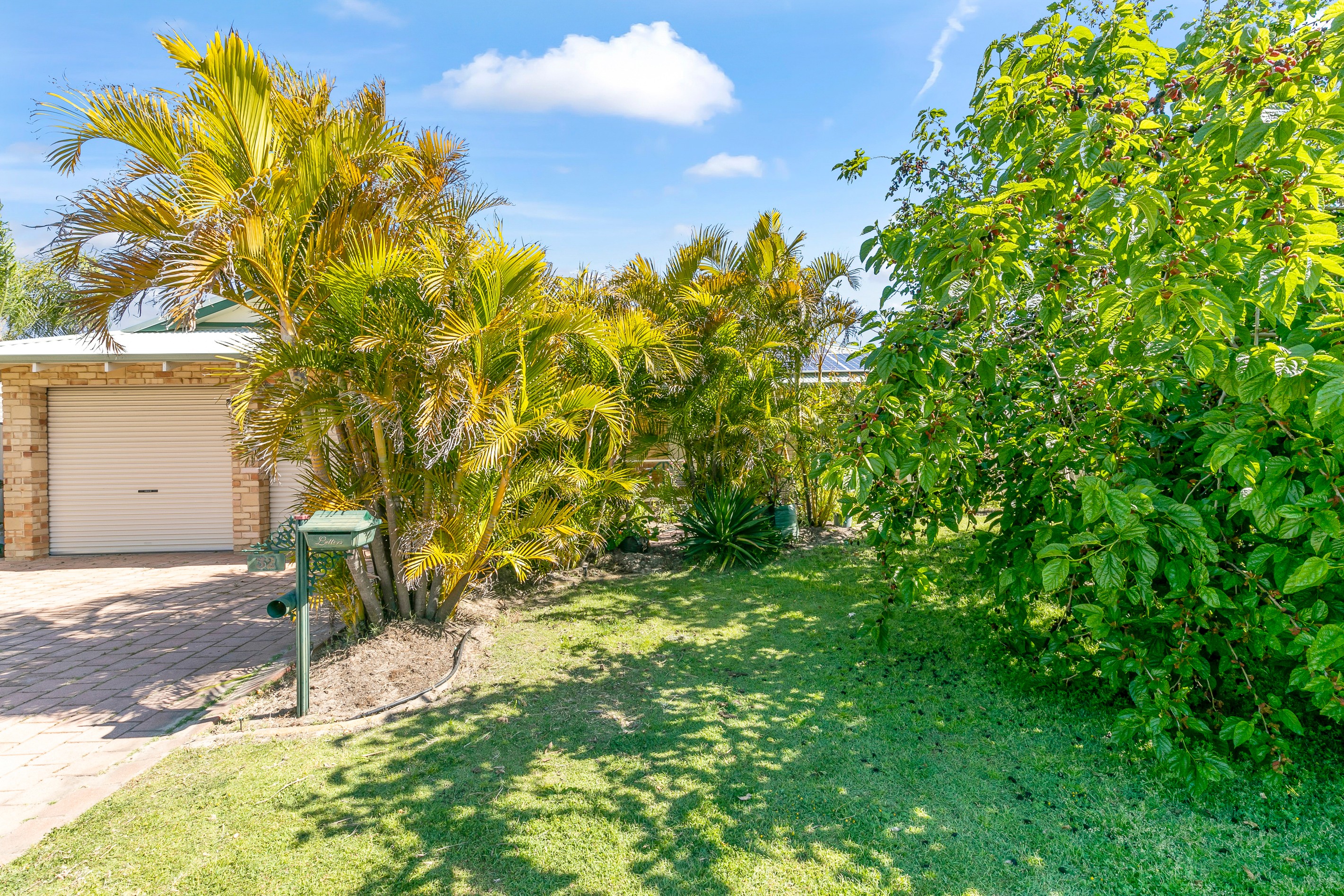 32 Colchester Gardens, Ballajura, WA 6066