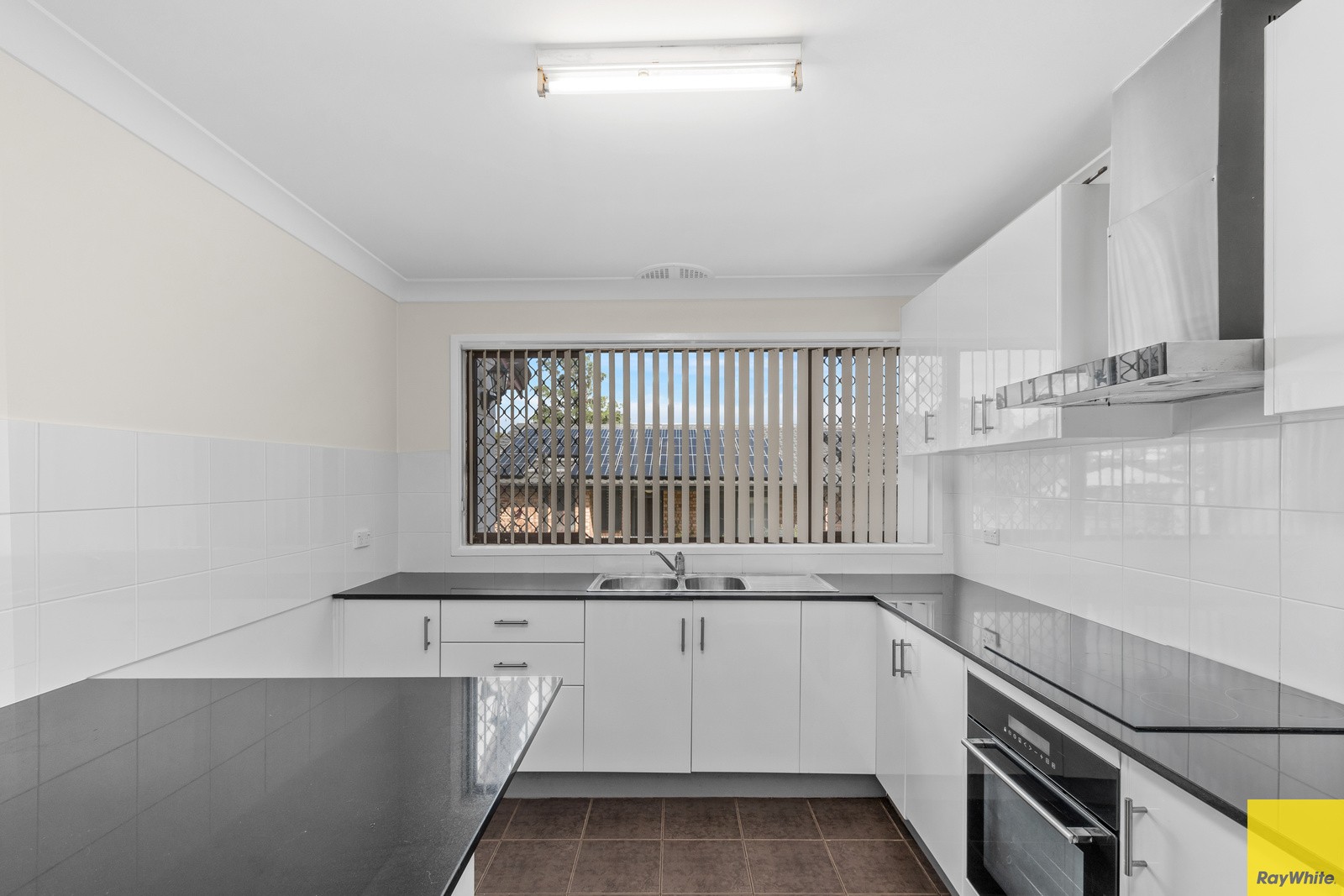 1/394 Princes Highway, Dapto, NSW 2530