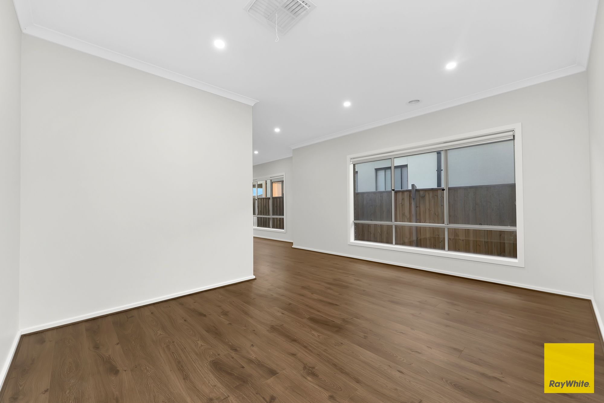 3 Leadbeater Circuit — photo 6 of 15