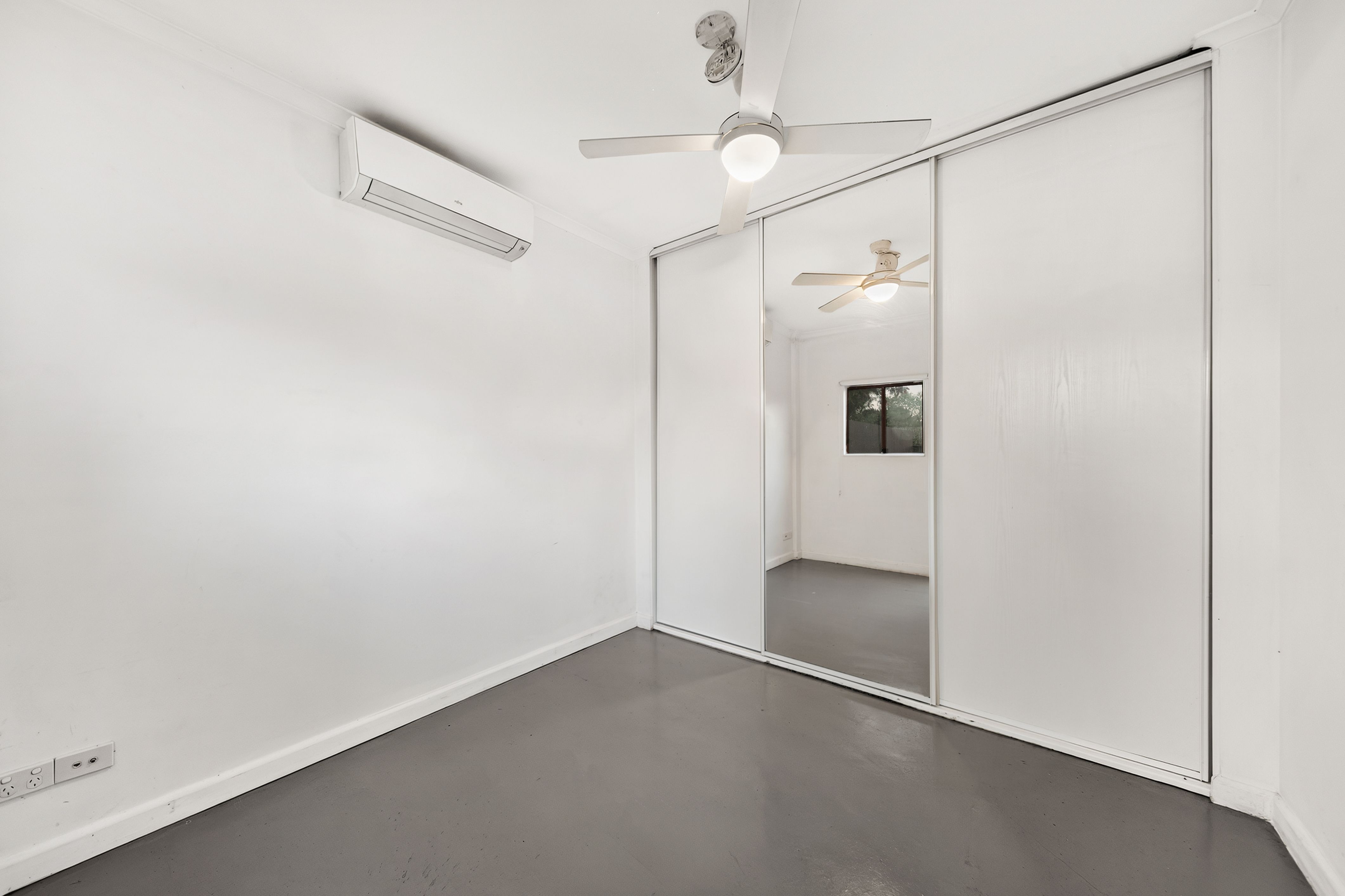 27 Cashel Street — photo 19 of 20