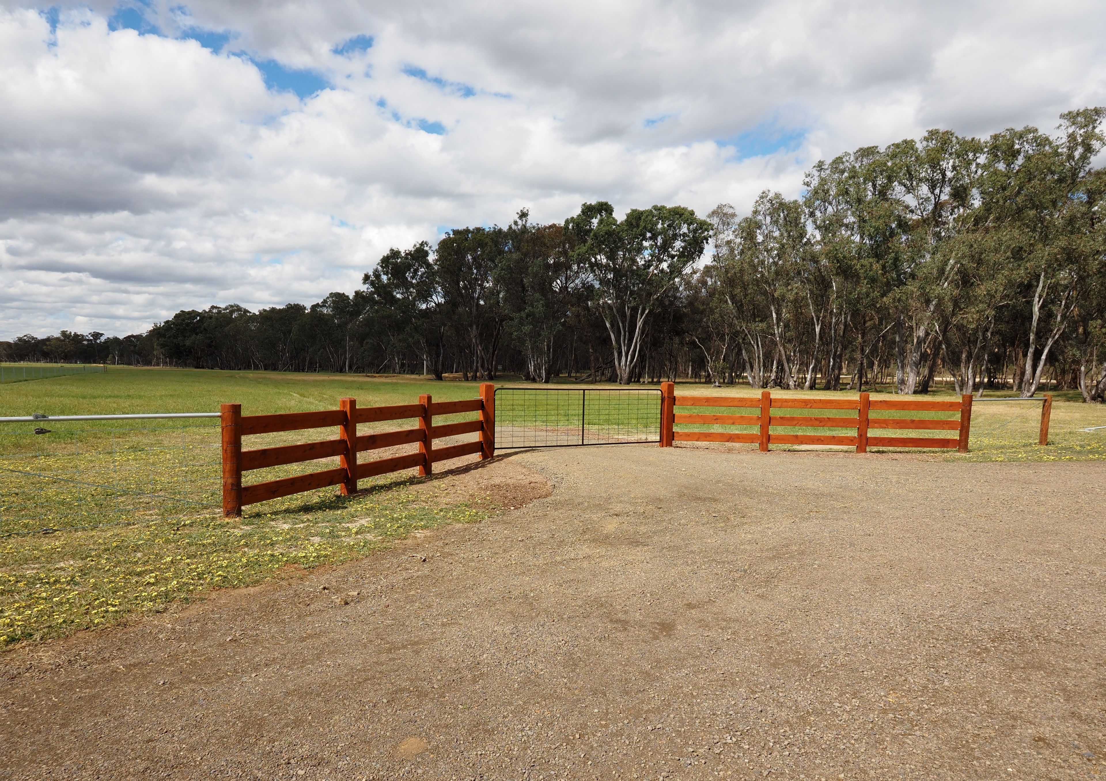 10 Blacksmith Gully Road, Daisy Hill, VIC 3465