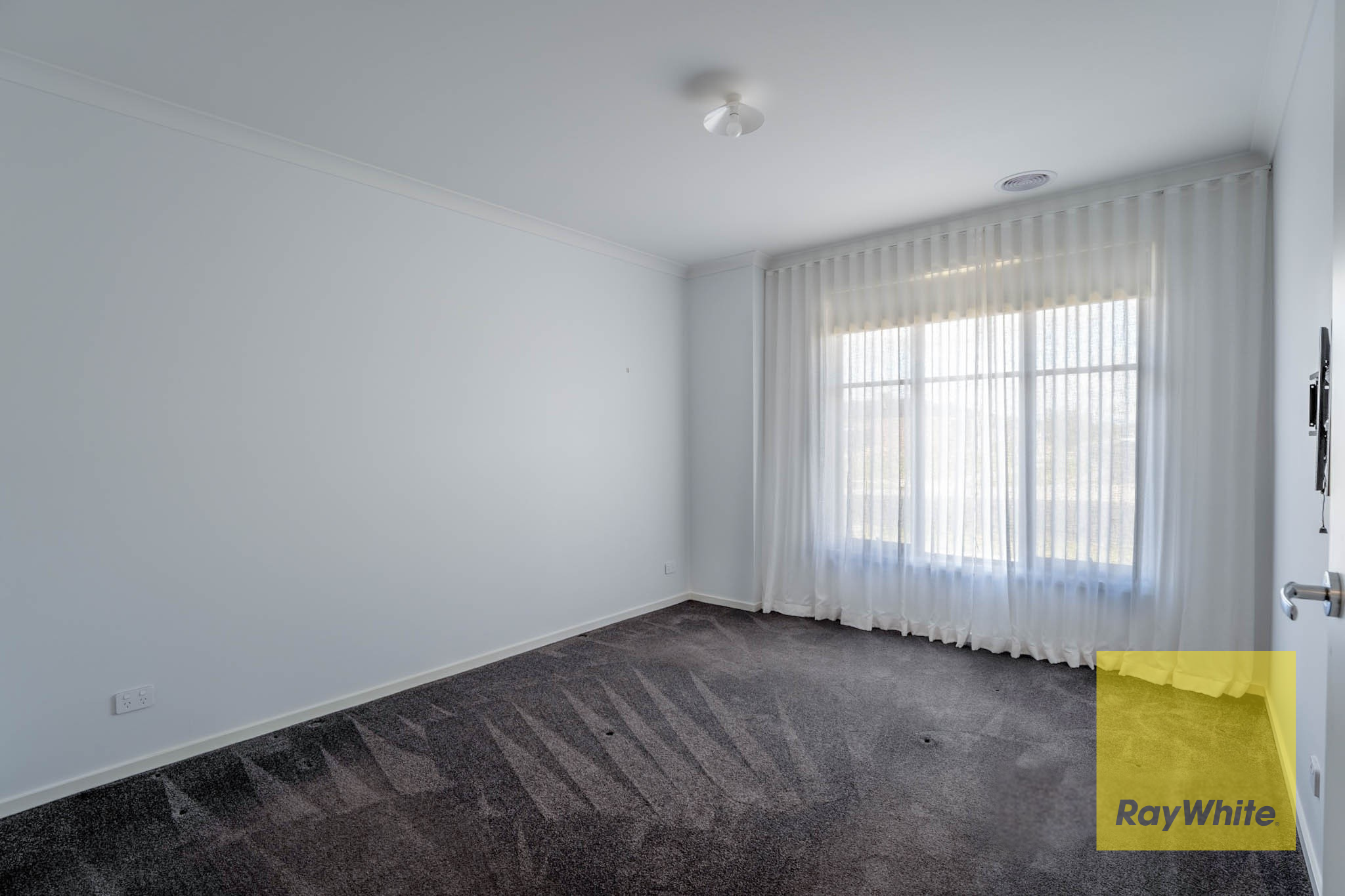 10 Cottrell Street — photo 7 of 10