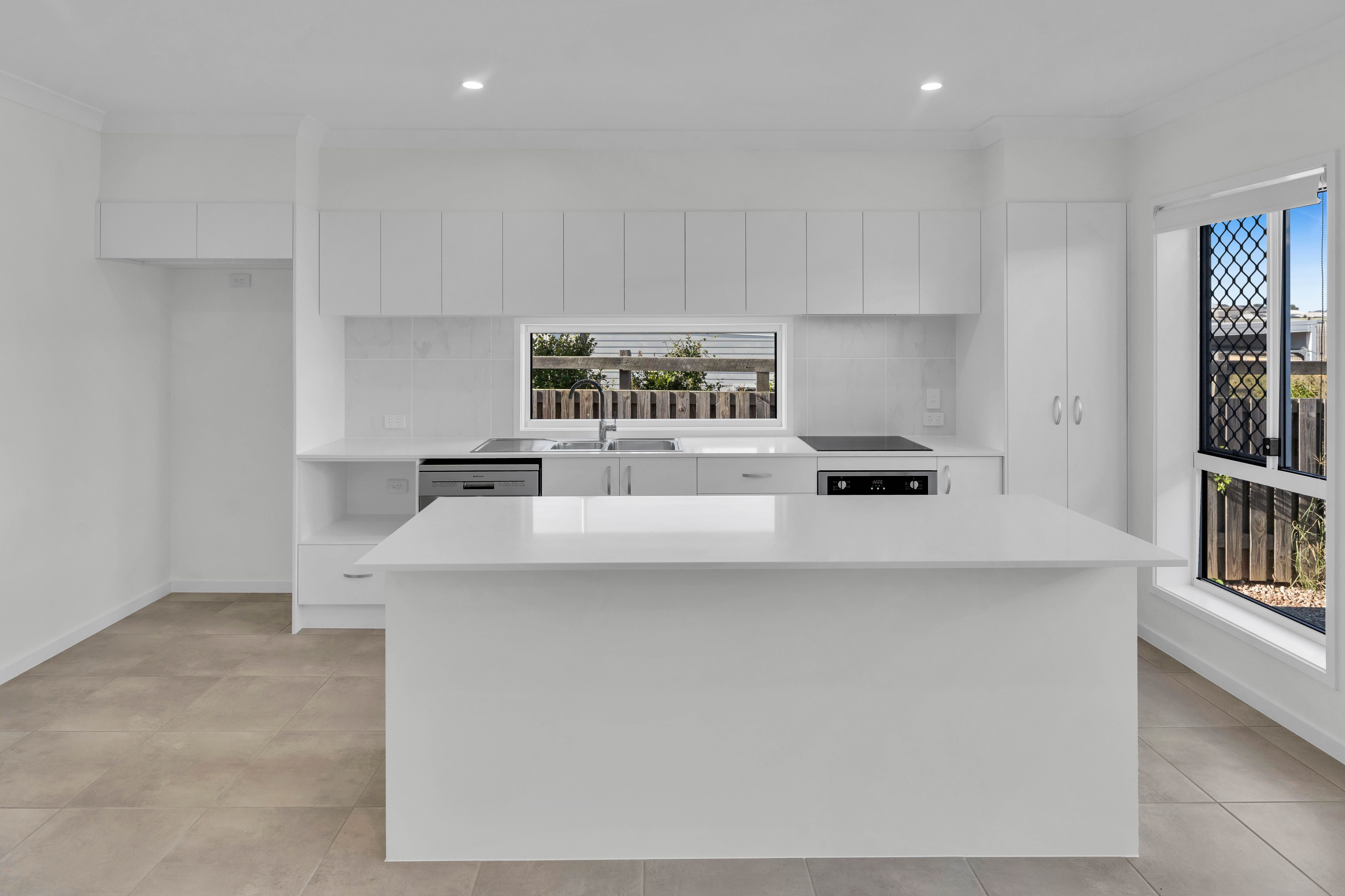 112 Honeysuckle Drive, Ripley, QLD 4306