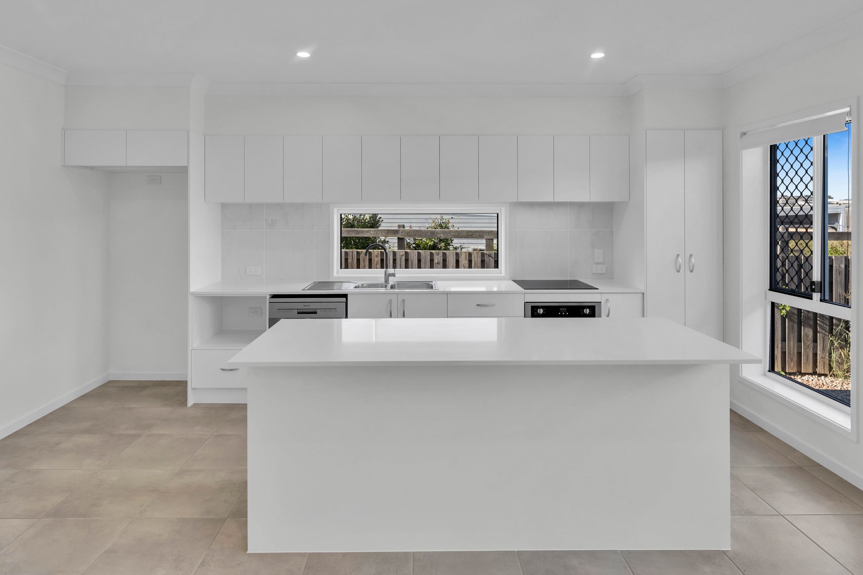 112 Honeysuckle Drive, Ripley, QLD 4306