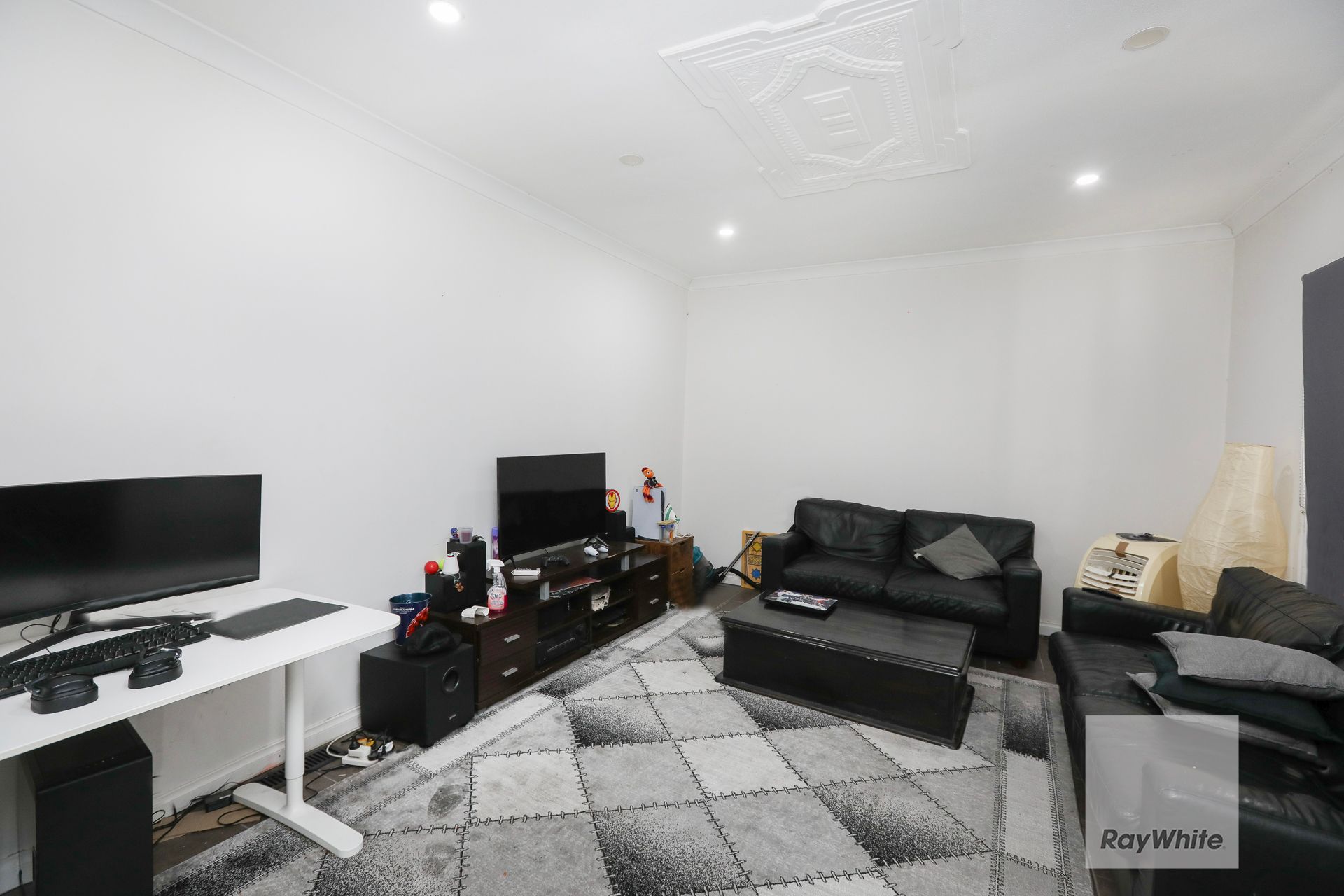 81 Isla Avenue, Glenroy, VIC 3046