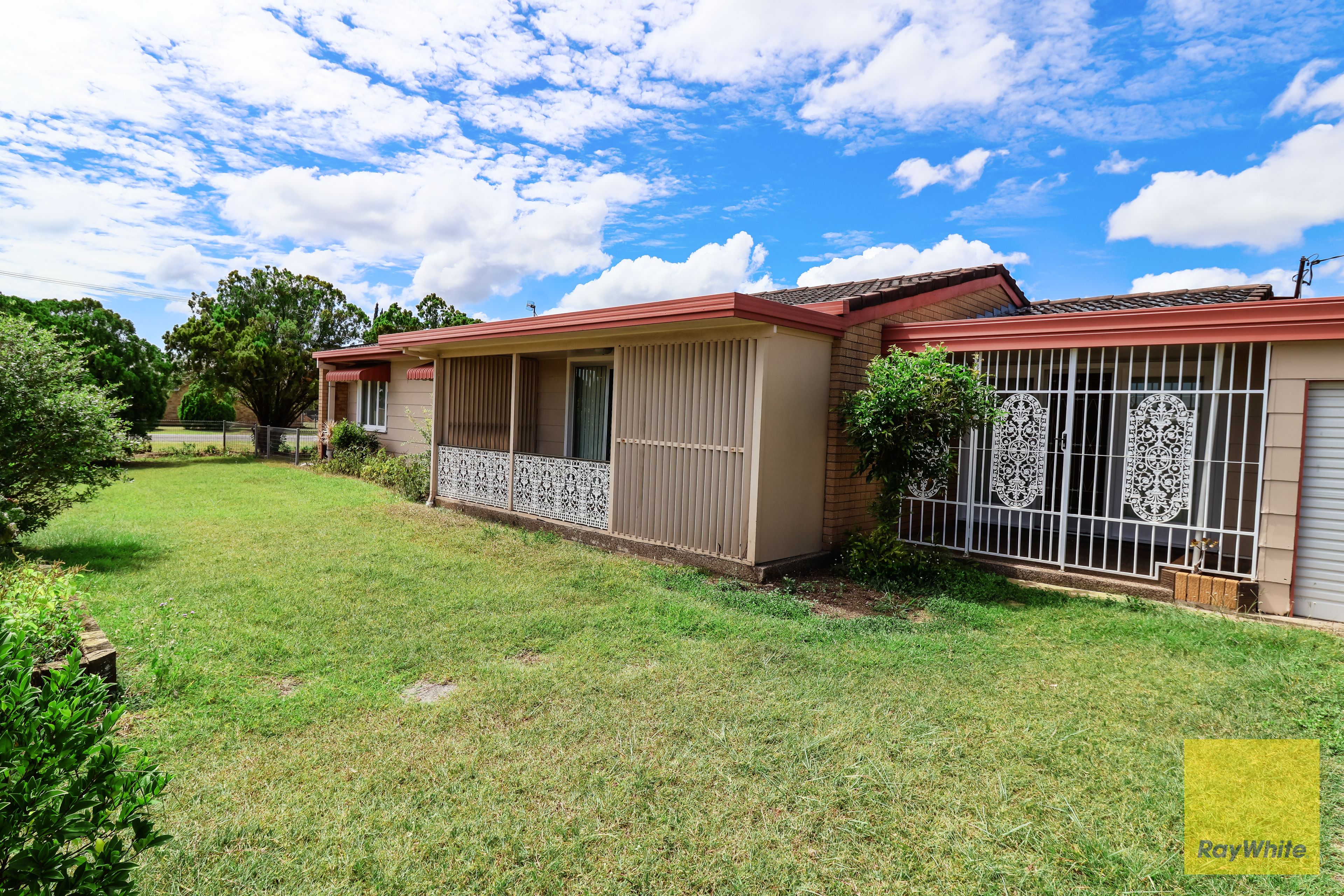 76 Dunn Road, Avenell Heights, QLD 4670