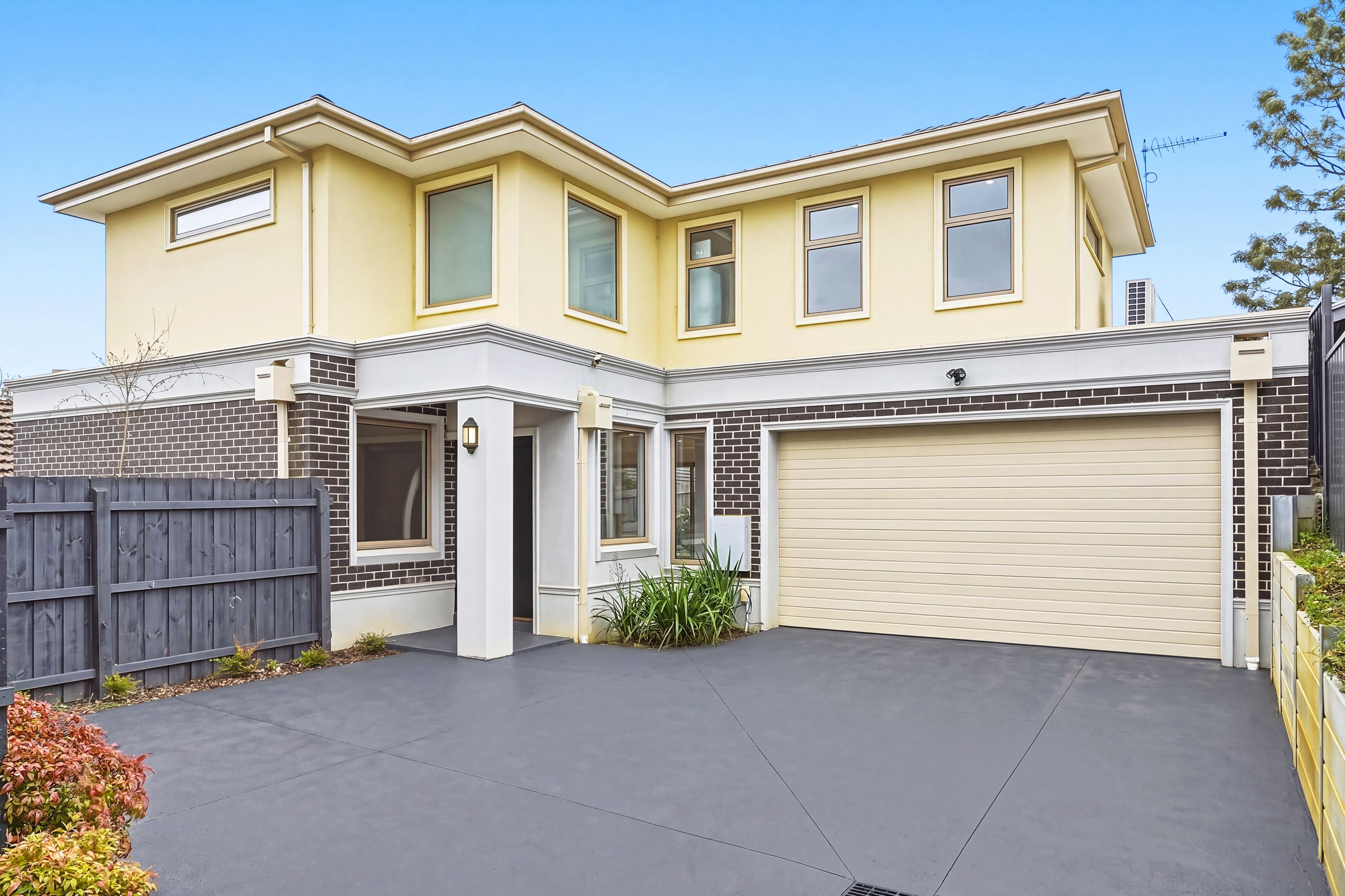 23 Boronia Grove — photo from Ray White Balwyn