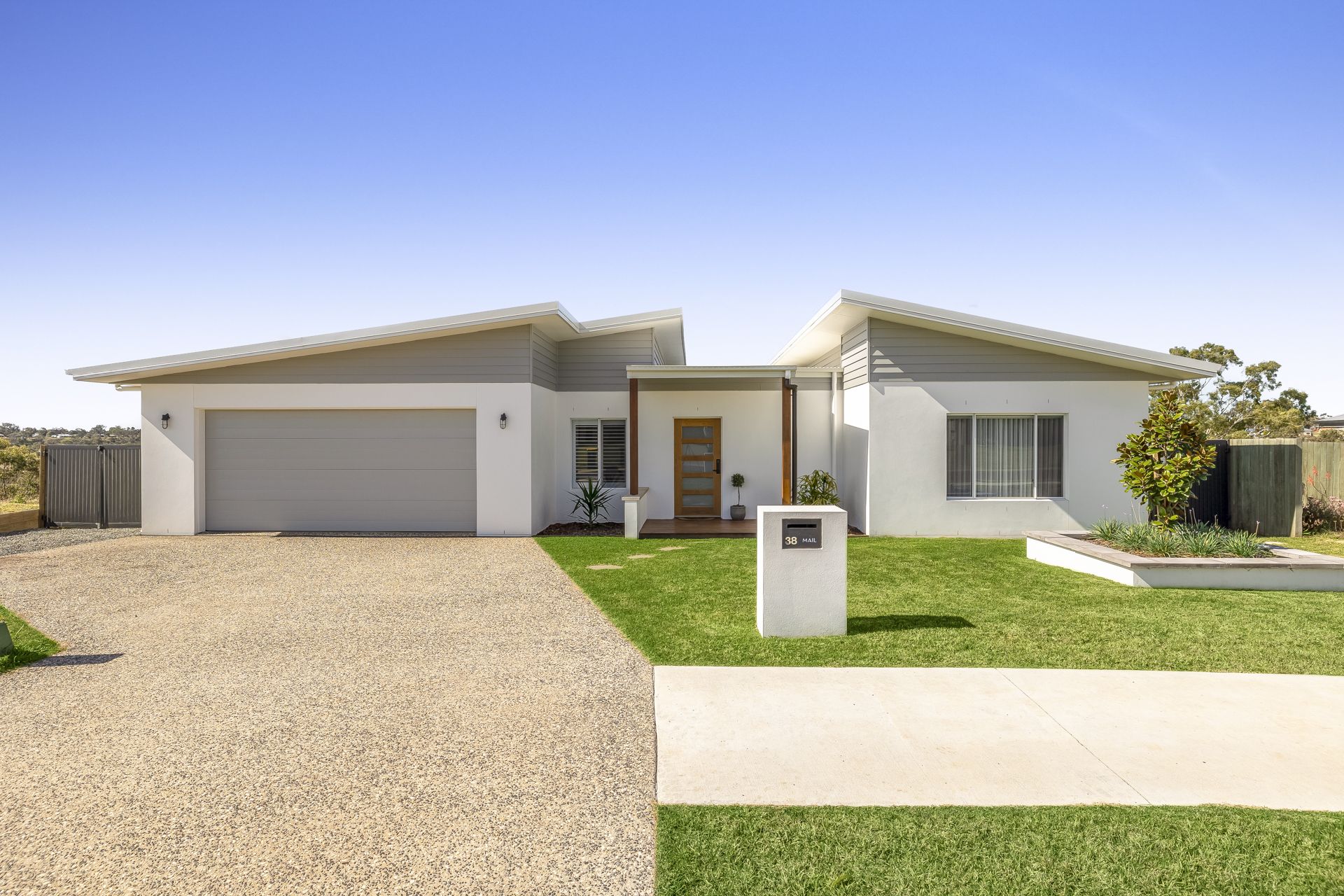 38 Basset Crescent, Torrington, QLD 4350