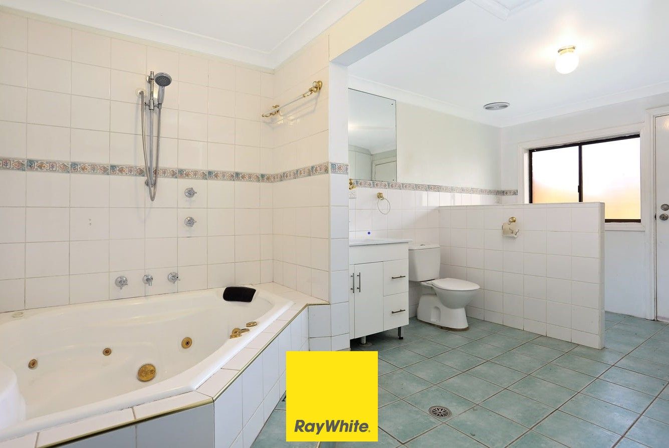 9 Dutch Place, St Clair, NSW 2759