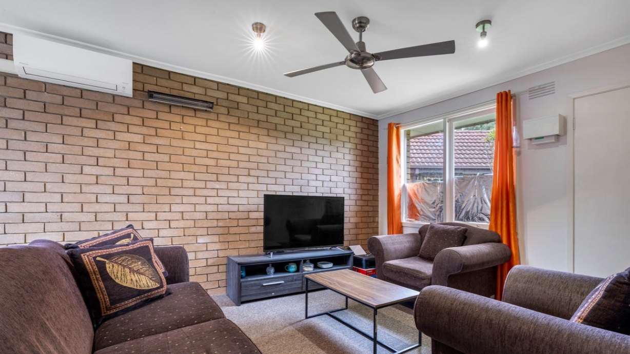 16/9-11 Chris Court, Oak Park, VIC 3046