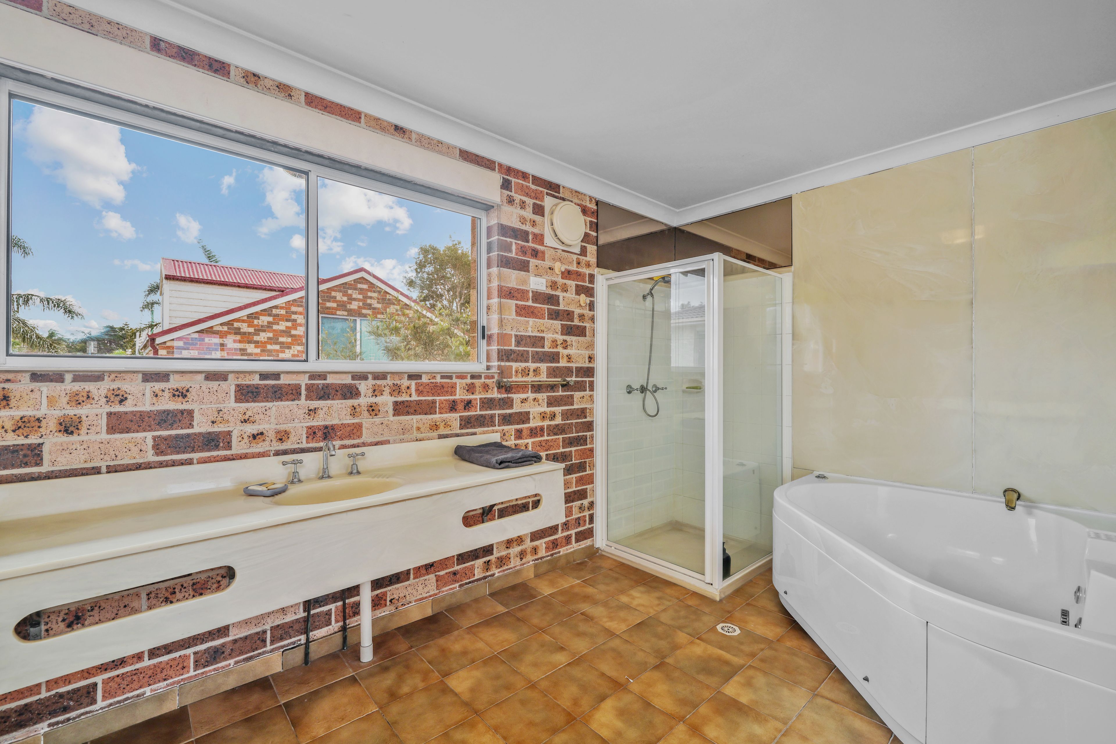 18 Greenway Road, Callala Beach, NSW 2540 House for Sale Ray White