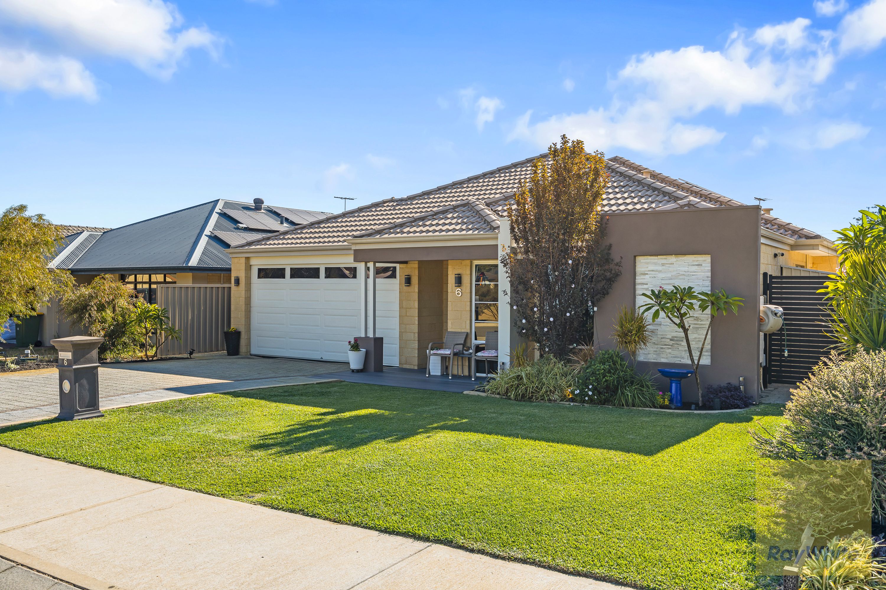 6 Bain Square, Forrestfield WA 6058