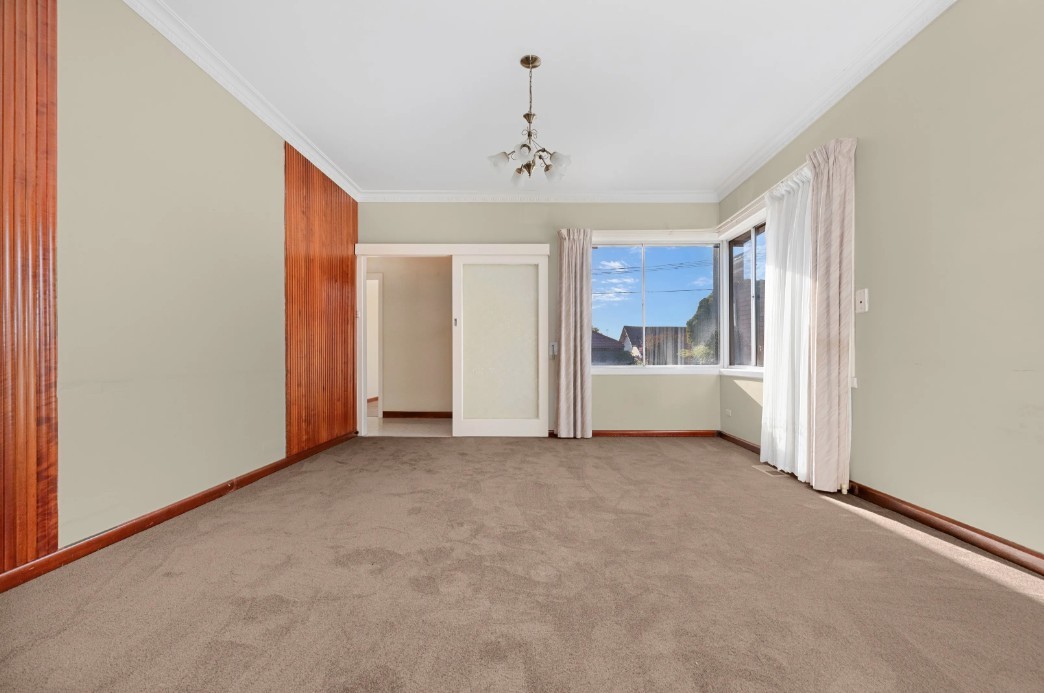 15 Bletchley Road, Hughesdale, VIC 3166