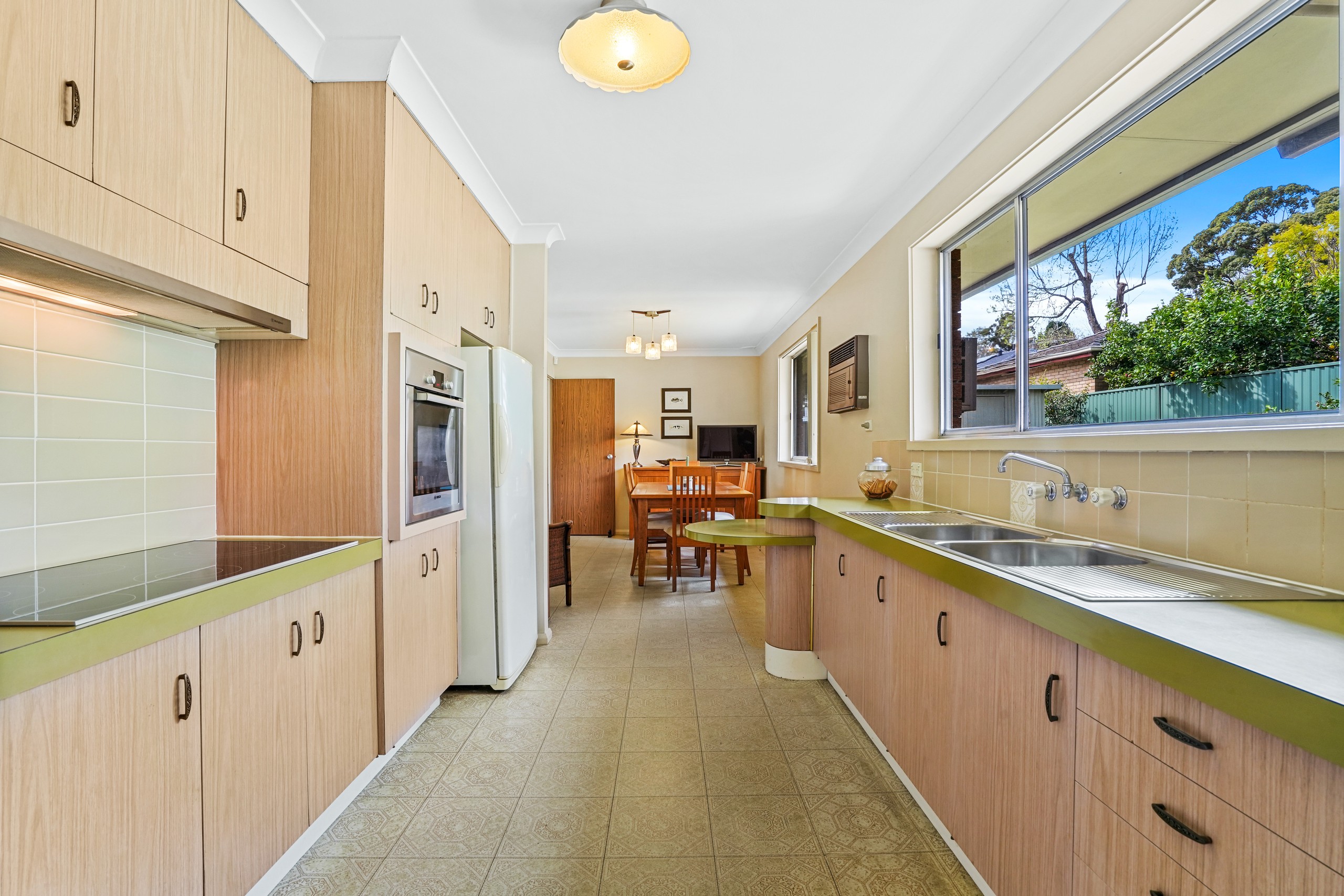 16 Ludlow Road, Castle Hill, NSW 2154