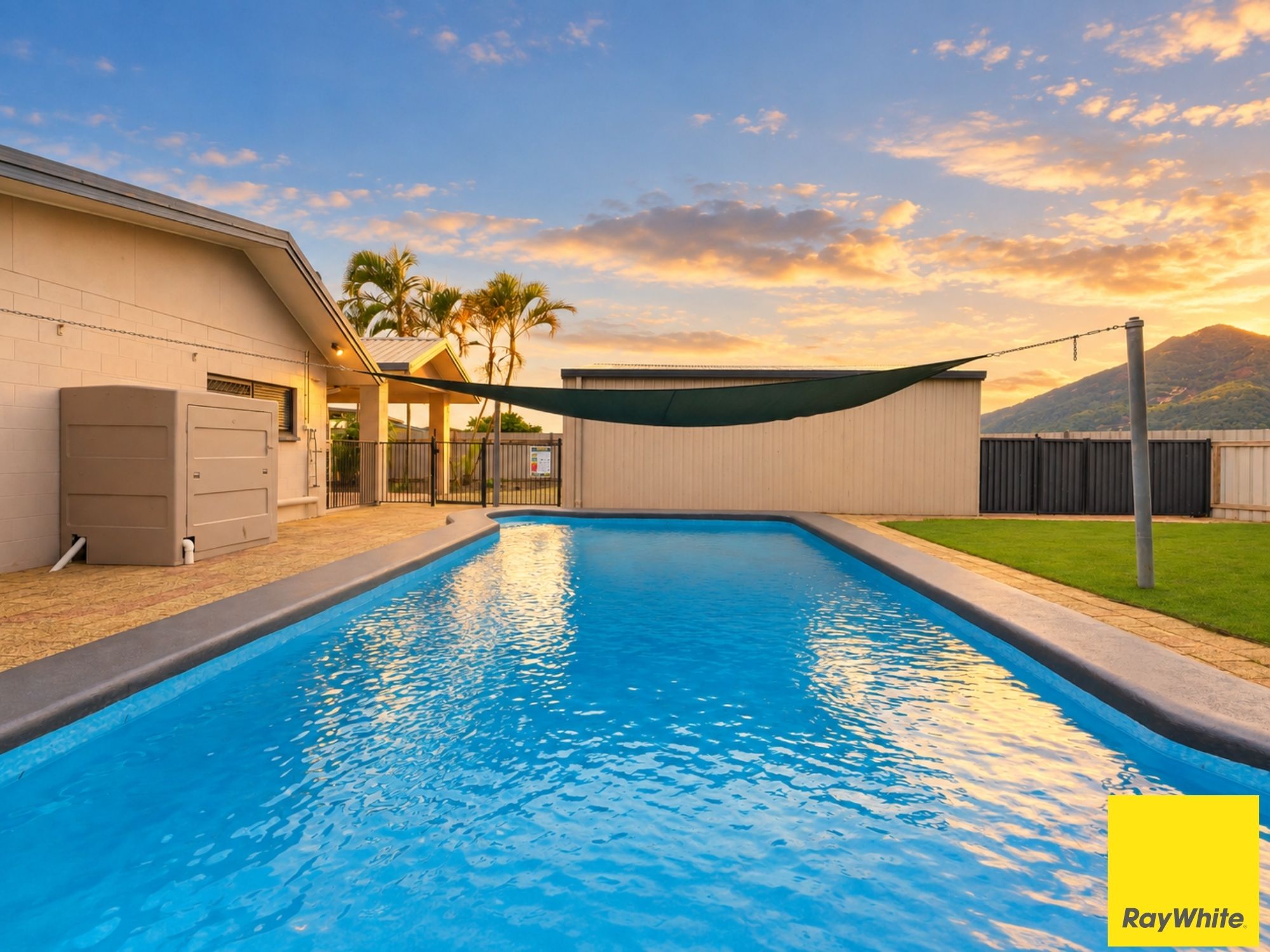 7 Whittaker Close — photo 19 of 30
