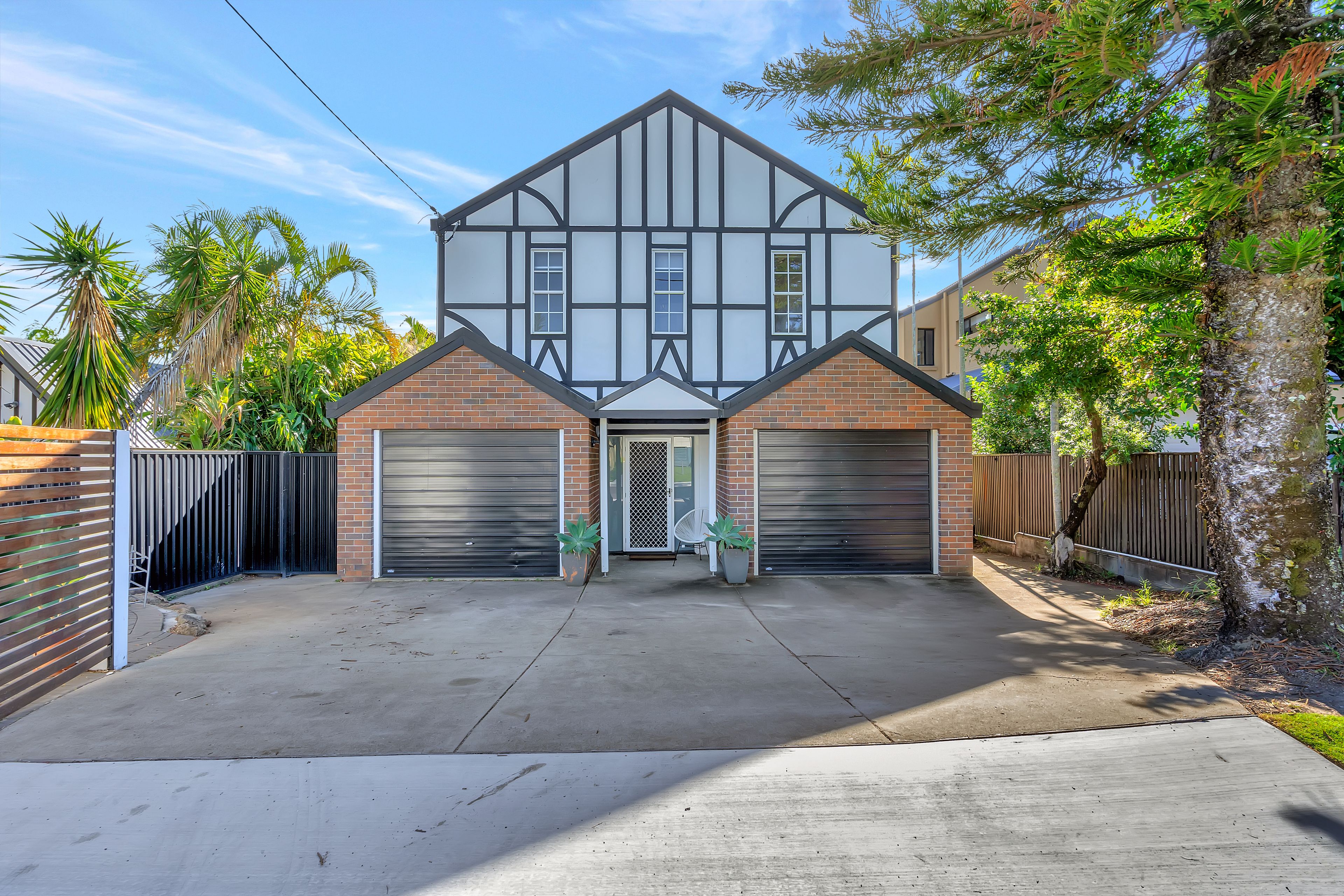 1/5 Dowling Drive, Southport, QLD 4215