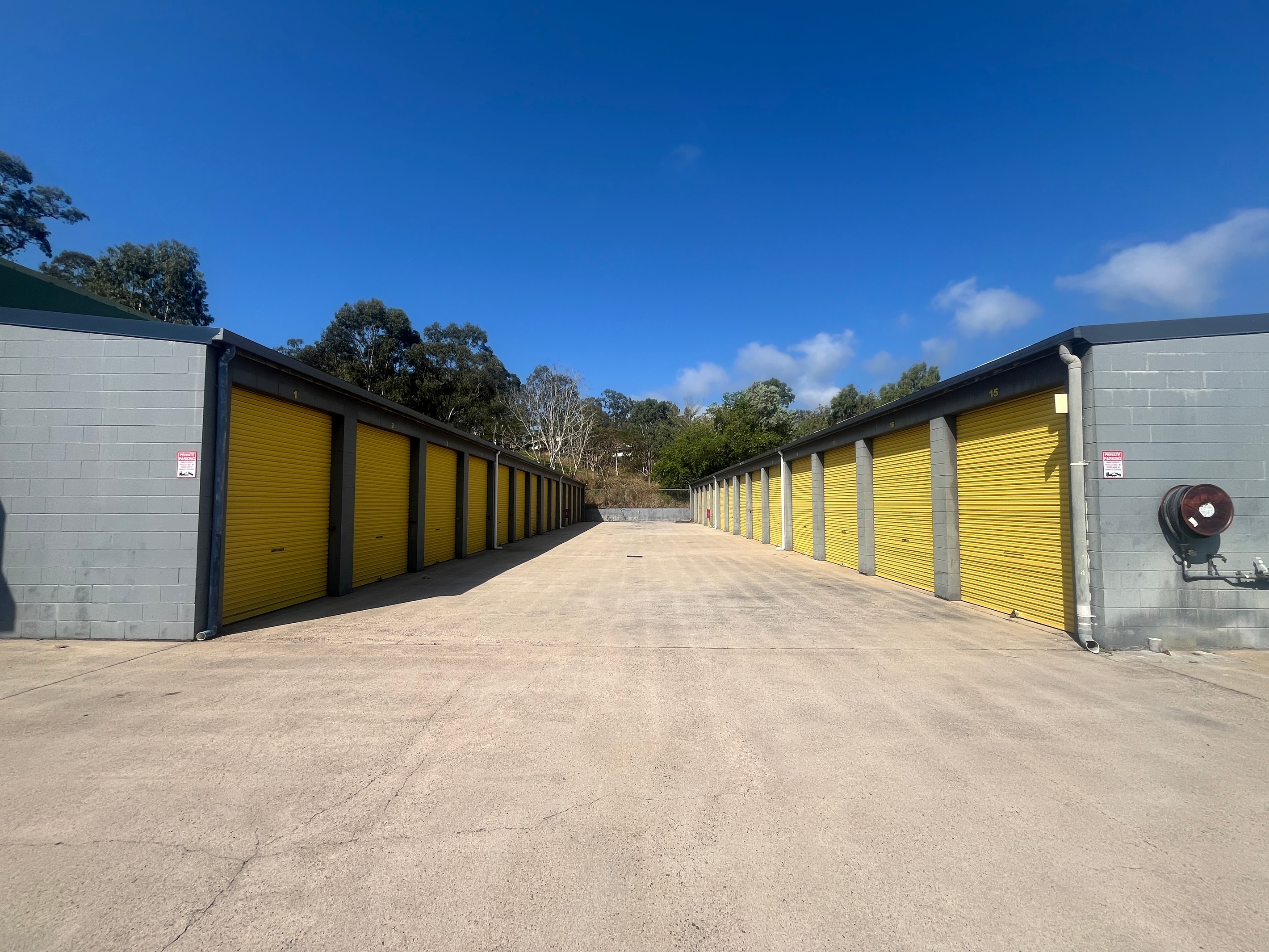 Whitsunday Lockups/3 Garema Street, Cannonvale, QLD 4802