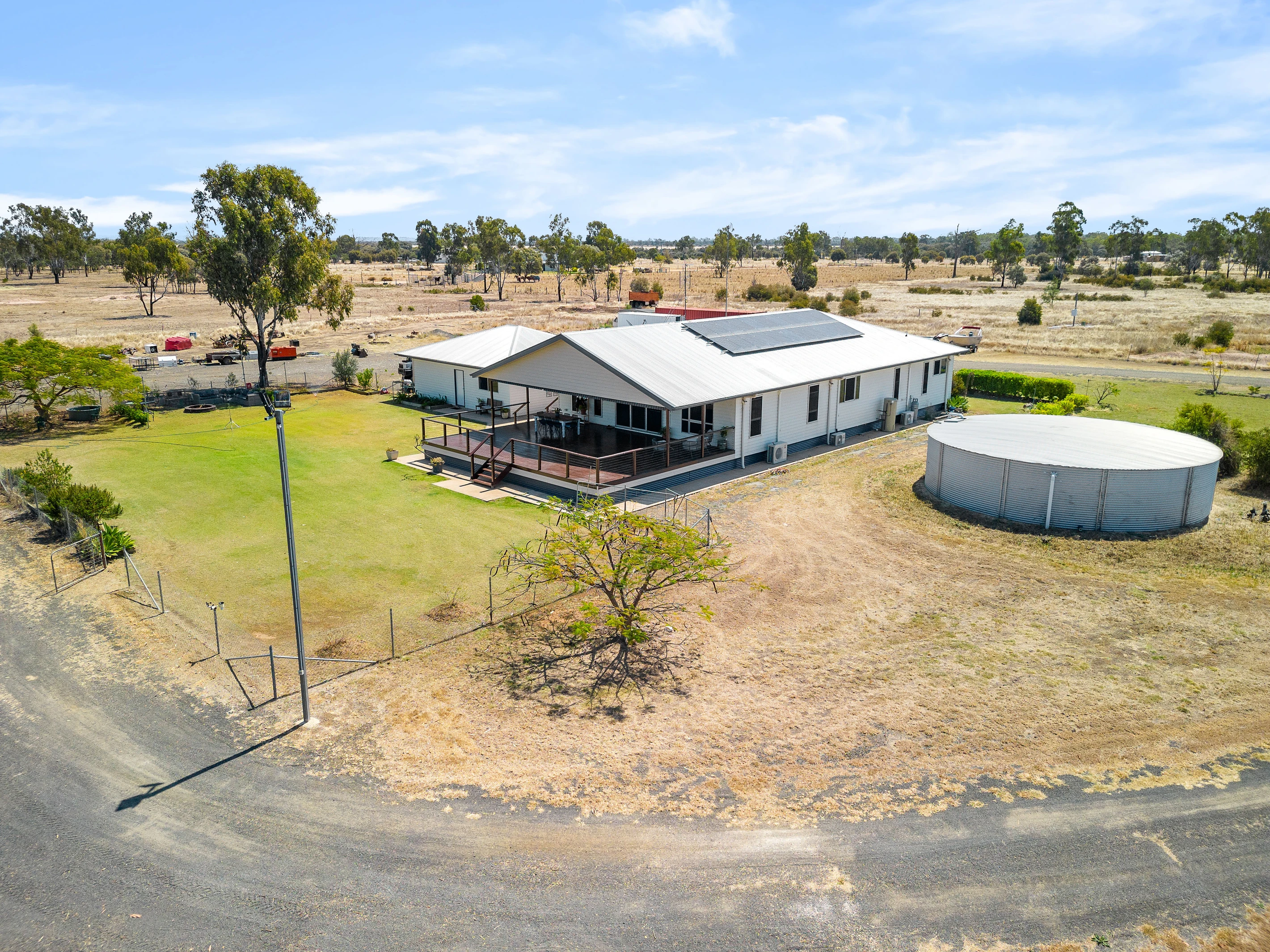 72 Glengallan Road, Emerald, QLD 4720