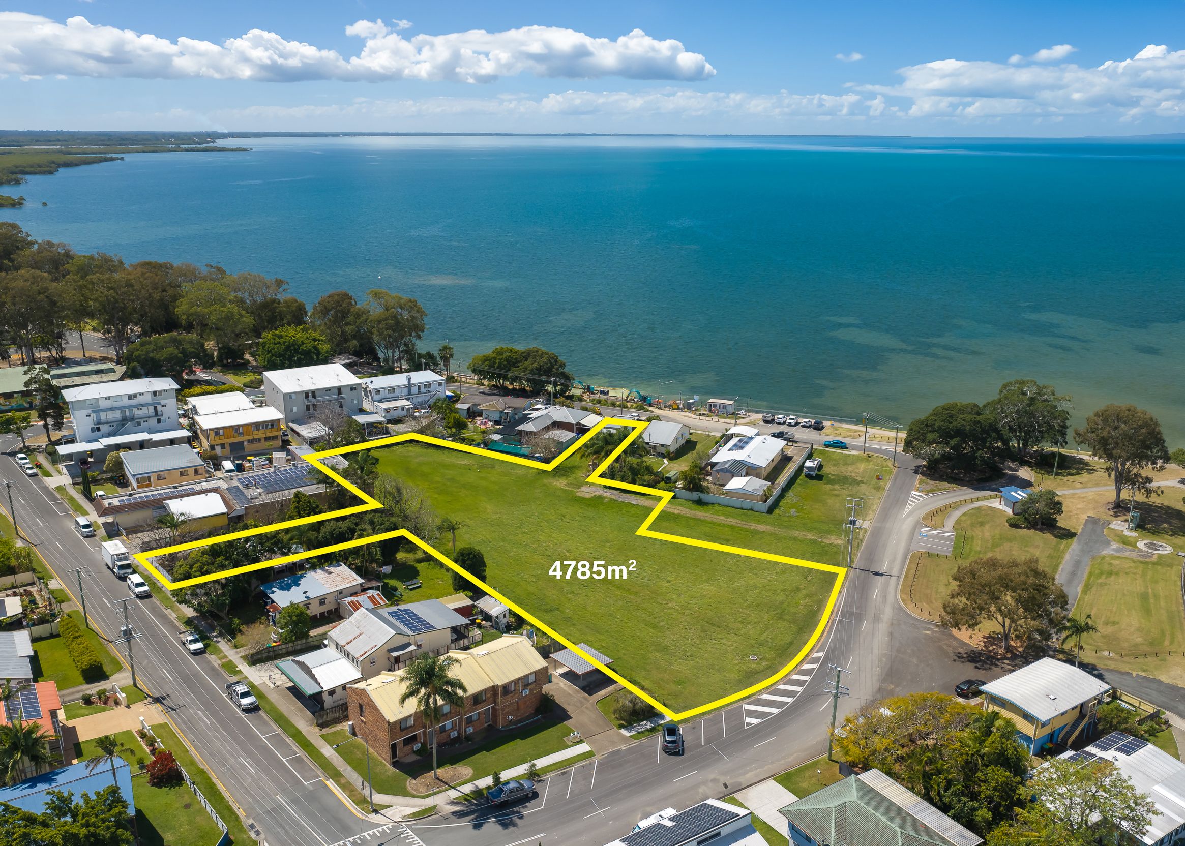 7 Captain Cook Parade 5 & 7 Wallin Avenue Captain Cook Parade — photo from Ray White Chermside