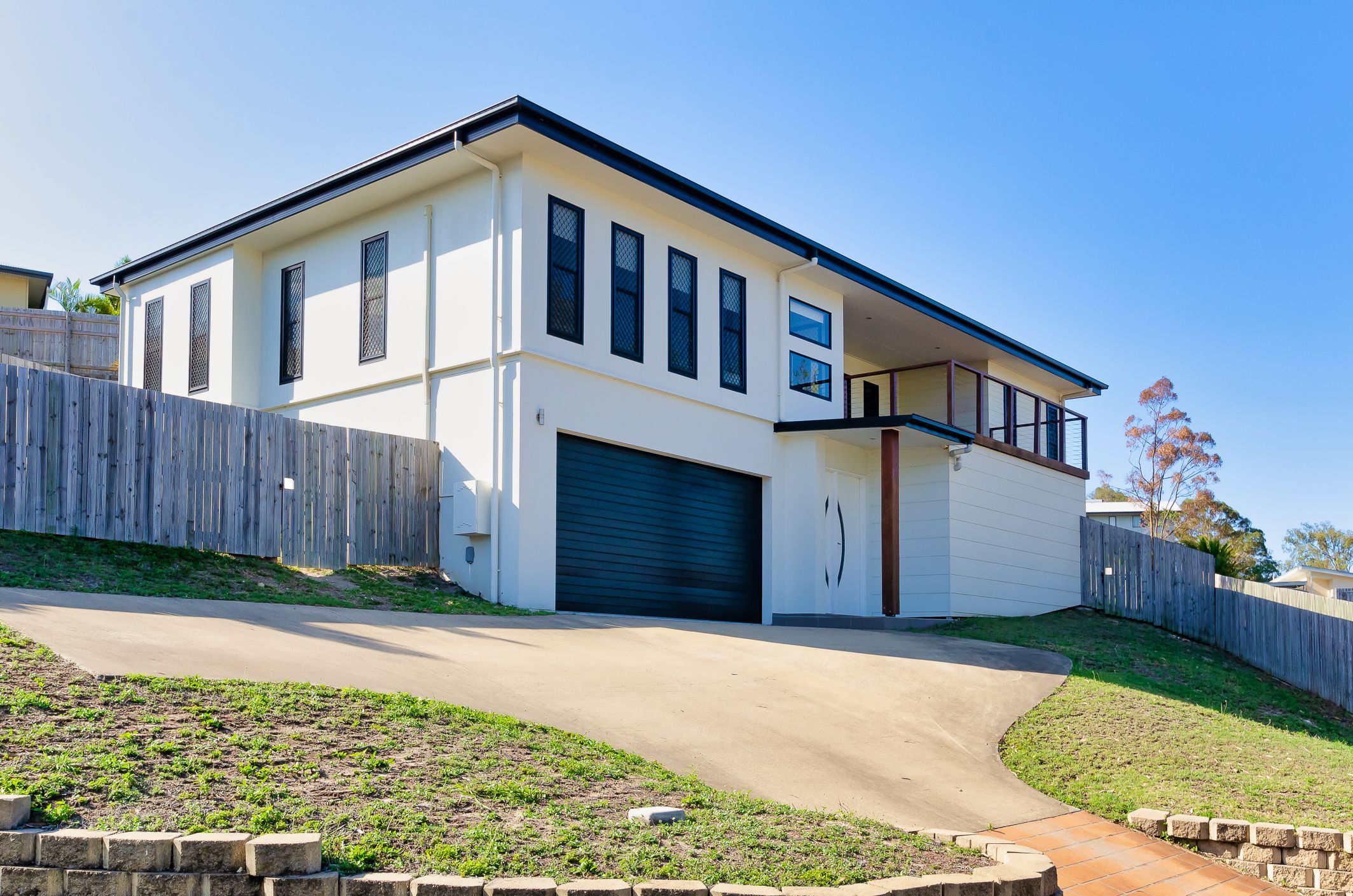 16 Ouston Place, South Gladstone, QLD 4680