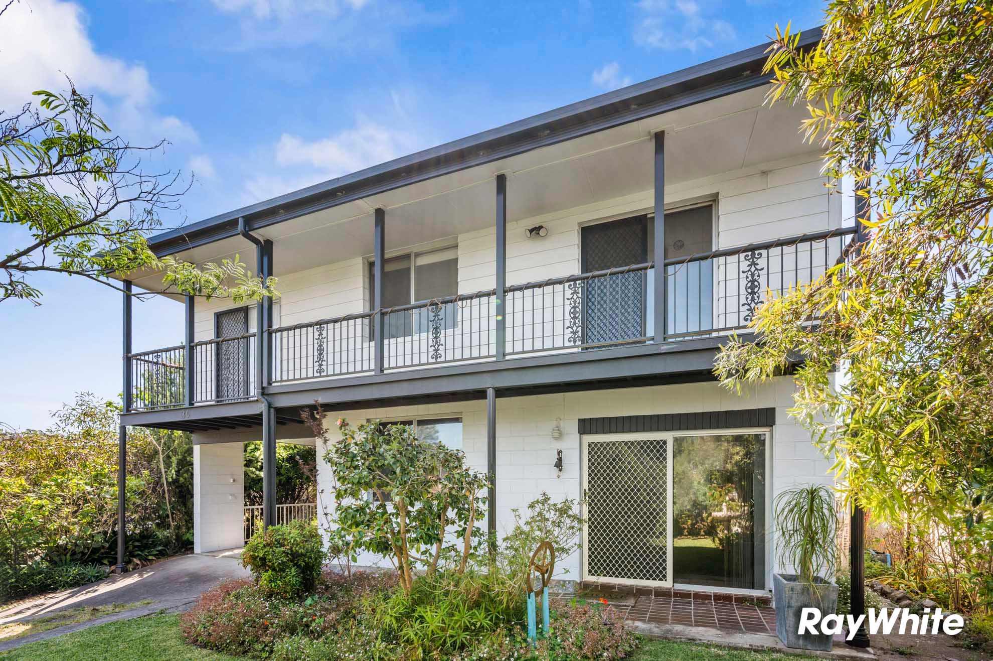 34 Deakin Parade, Tomakin, NSW 2537