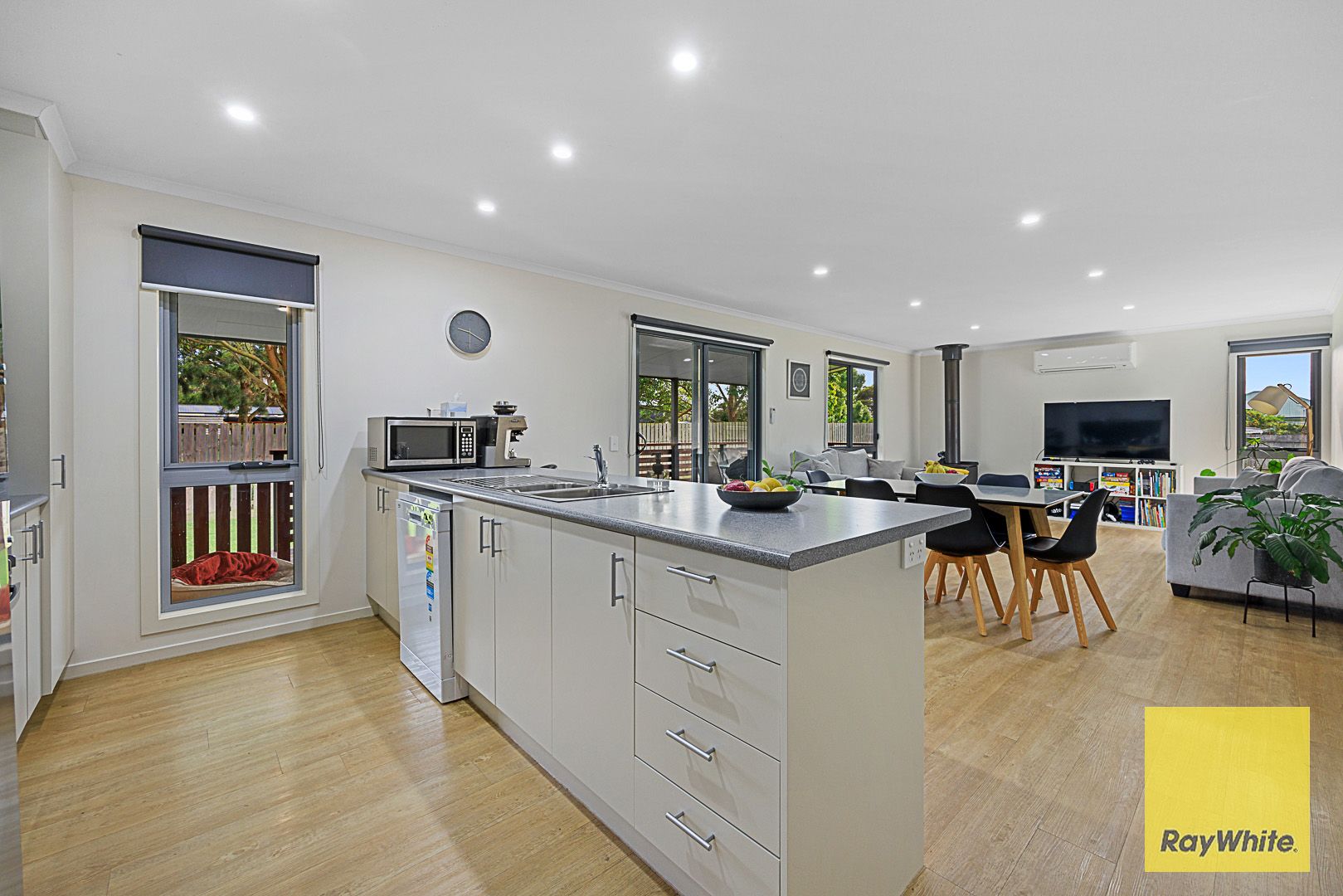 15 Centre St, — photo 4 of 15