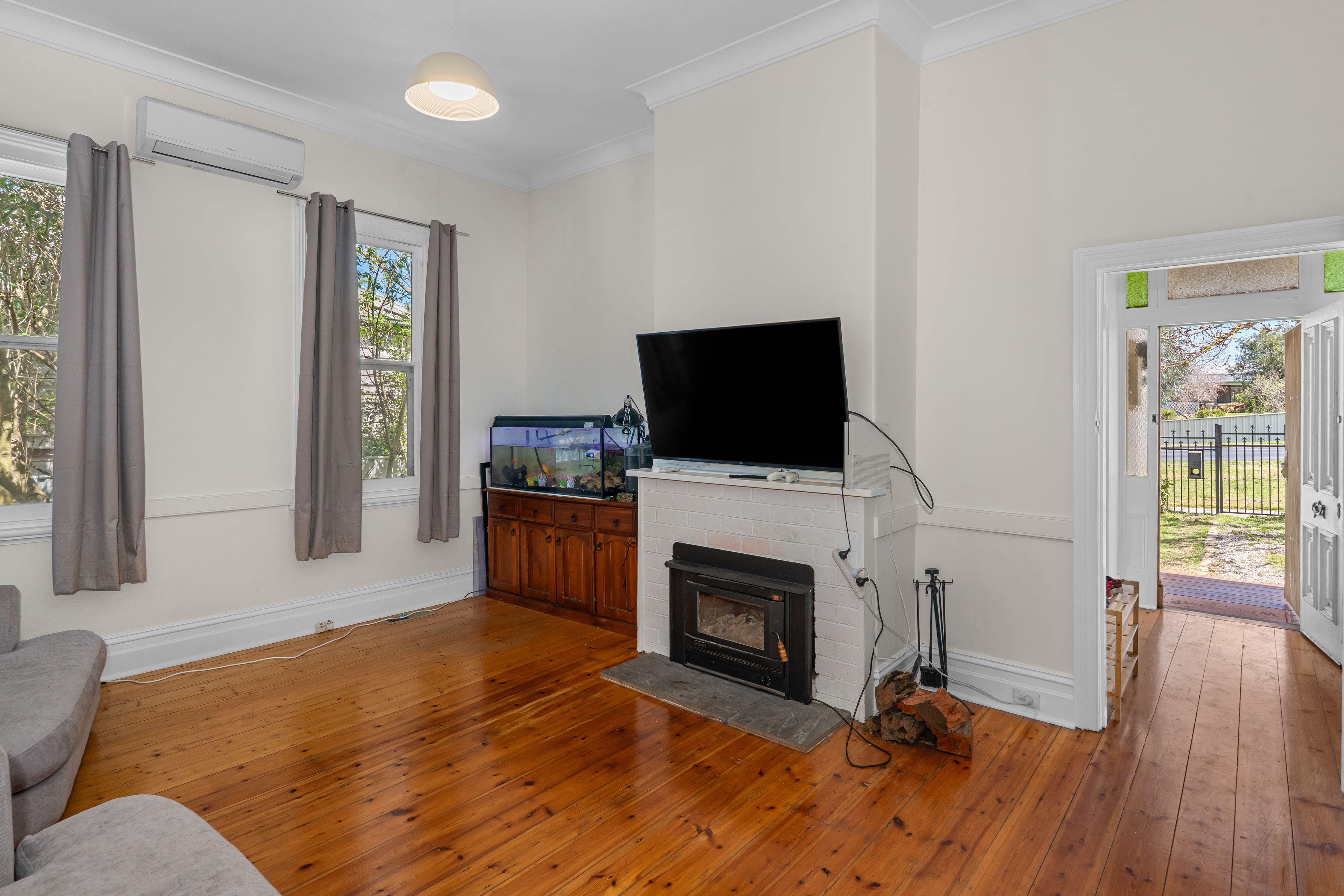 54 Oak Street — photo 4 of 15