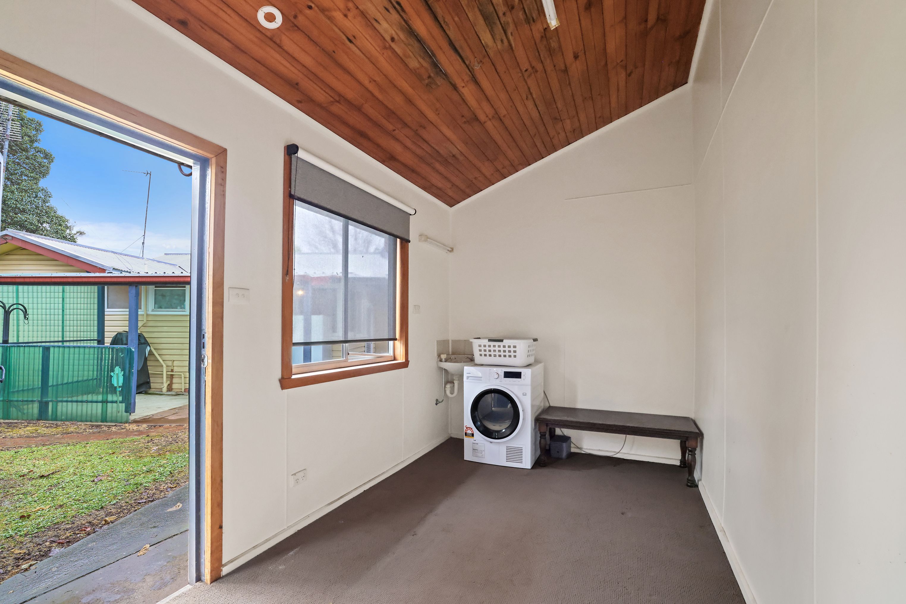 9 Bazley Street — photo 10 of 12