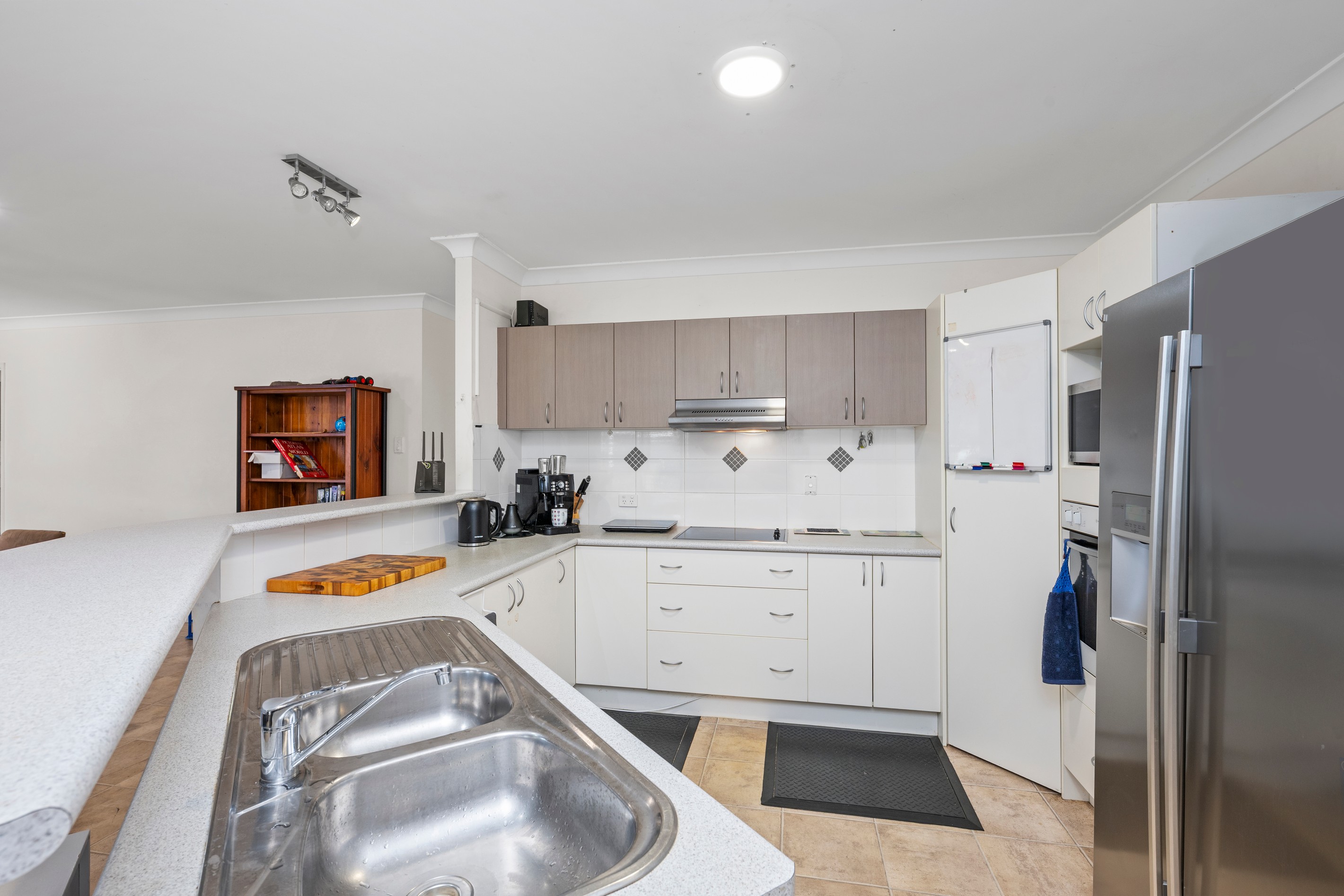 12 Moor Court, Kelso, QLD 4815