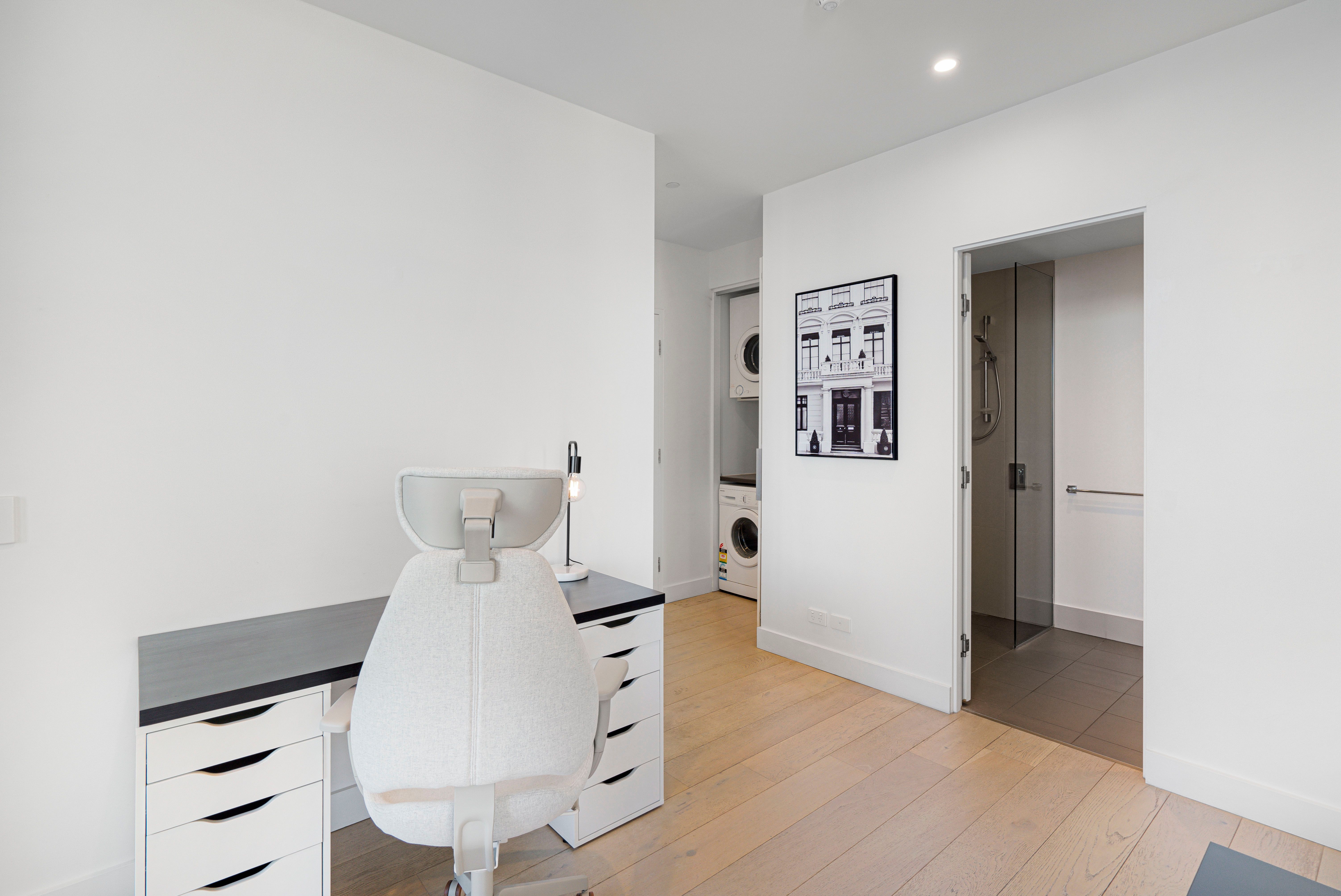2207/421 King William Street — photo 6 of 13