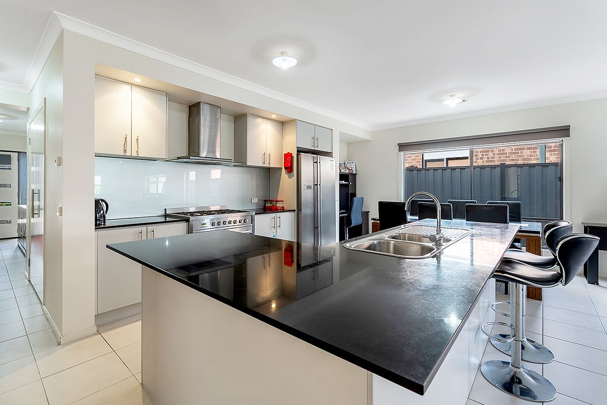 20 Birdswood Crecent, Craigieburn, VIC 3064