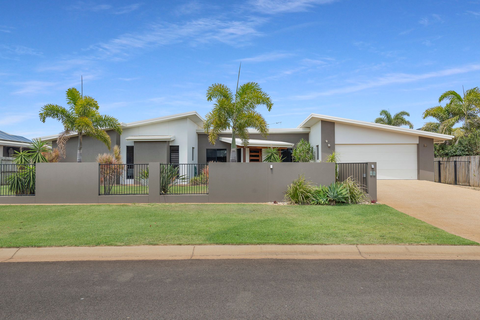 12 Coral Garden Drive, Kalkie, QLD 4670